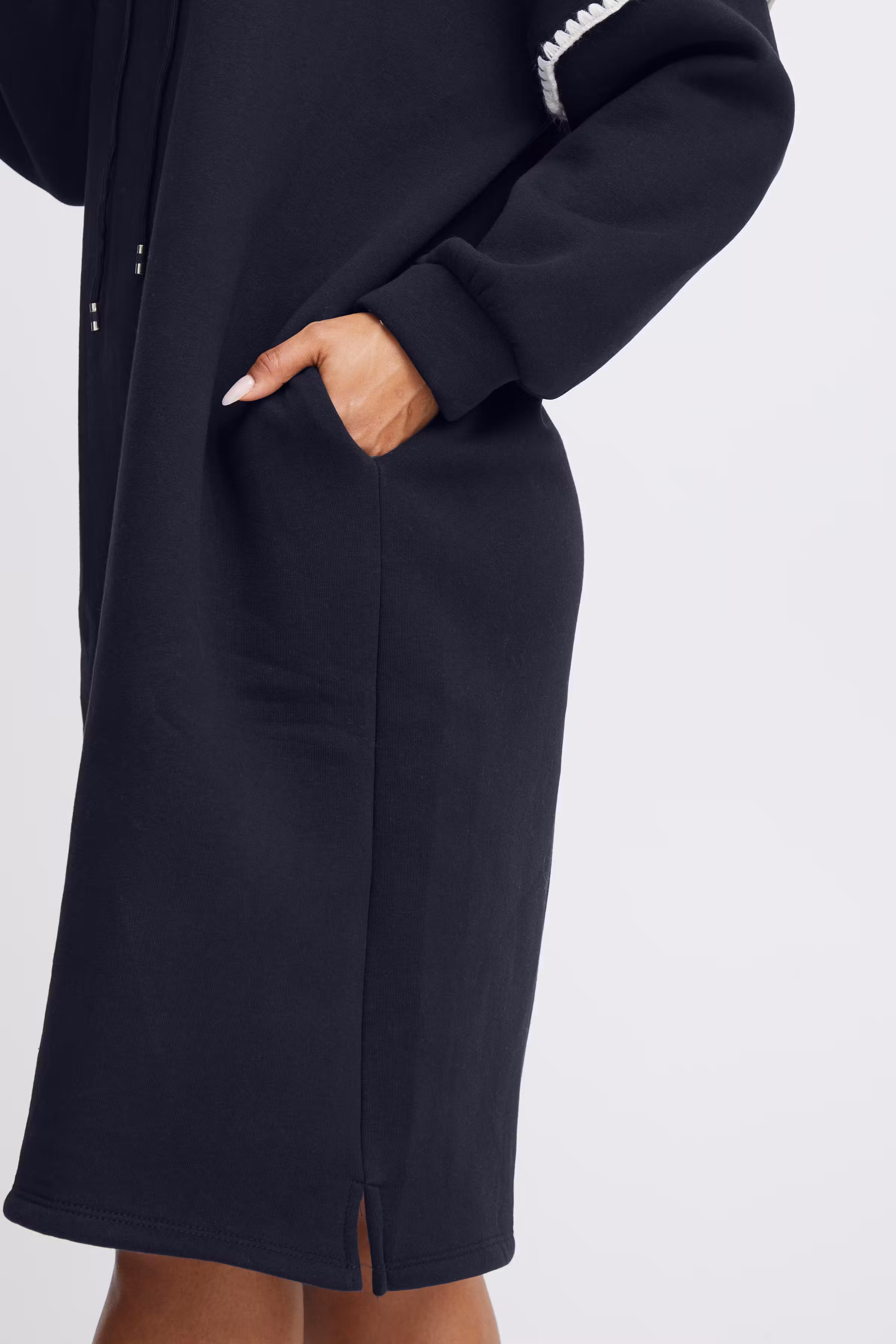 SBTONEY Kjole LOOKBOOK DETAIL 22100465-193923