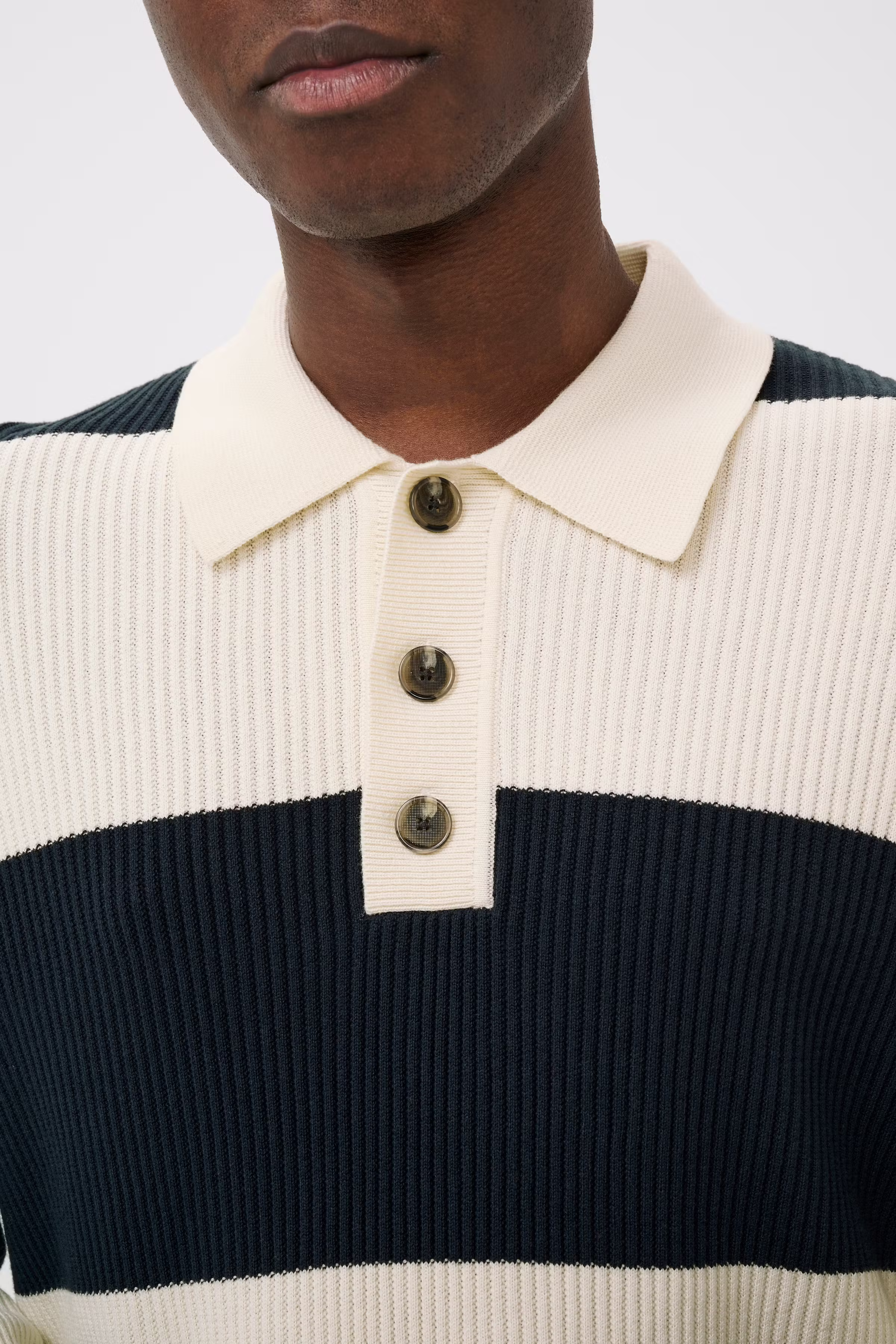 MArugbo Pullover LOOKBOOK DETAIL 30208962-194011