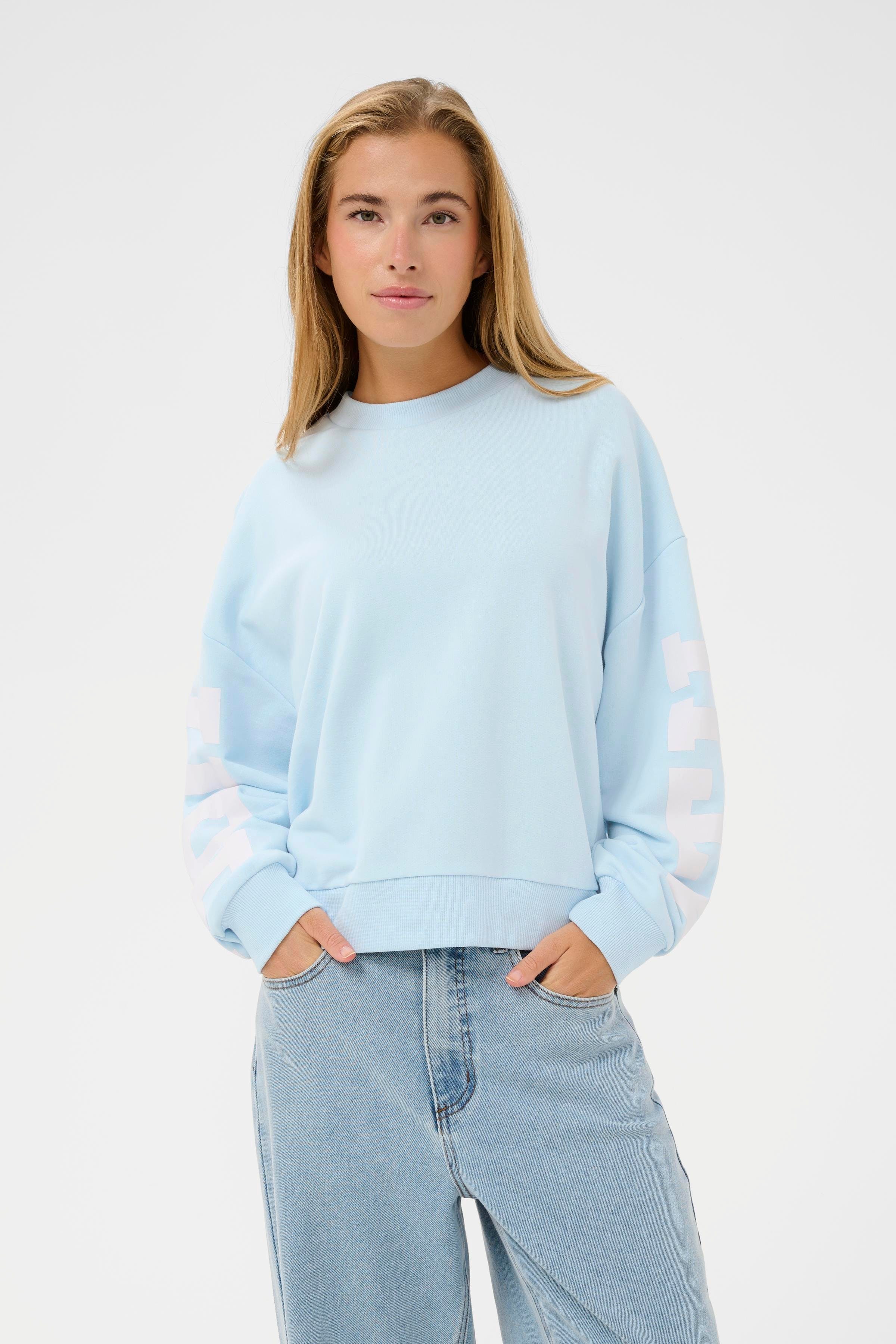 KAlila Sweatshirt LOOKBOOK FRONT 10511411-144005