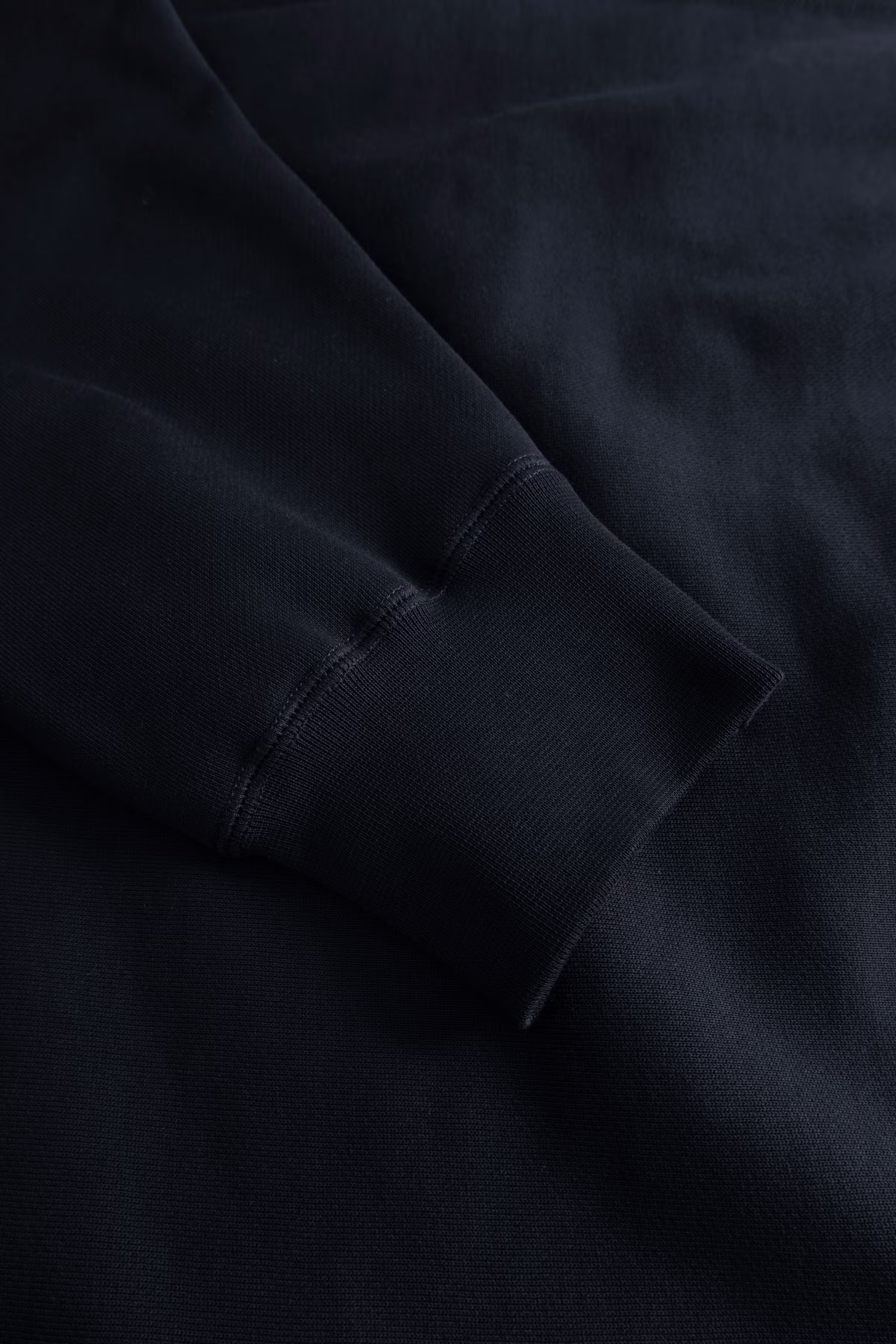 WWEssential Fred Sweatshirt PACK DETAIL 30250243-W7000