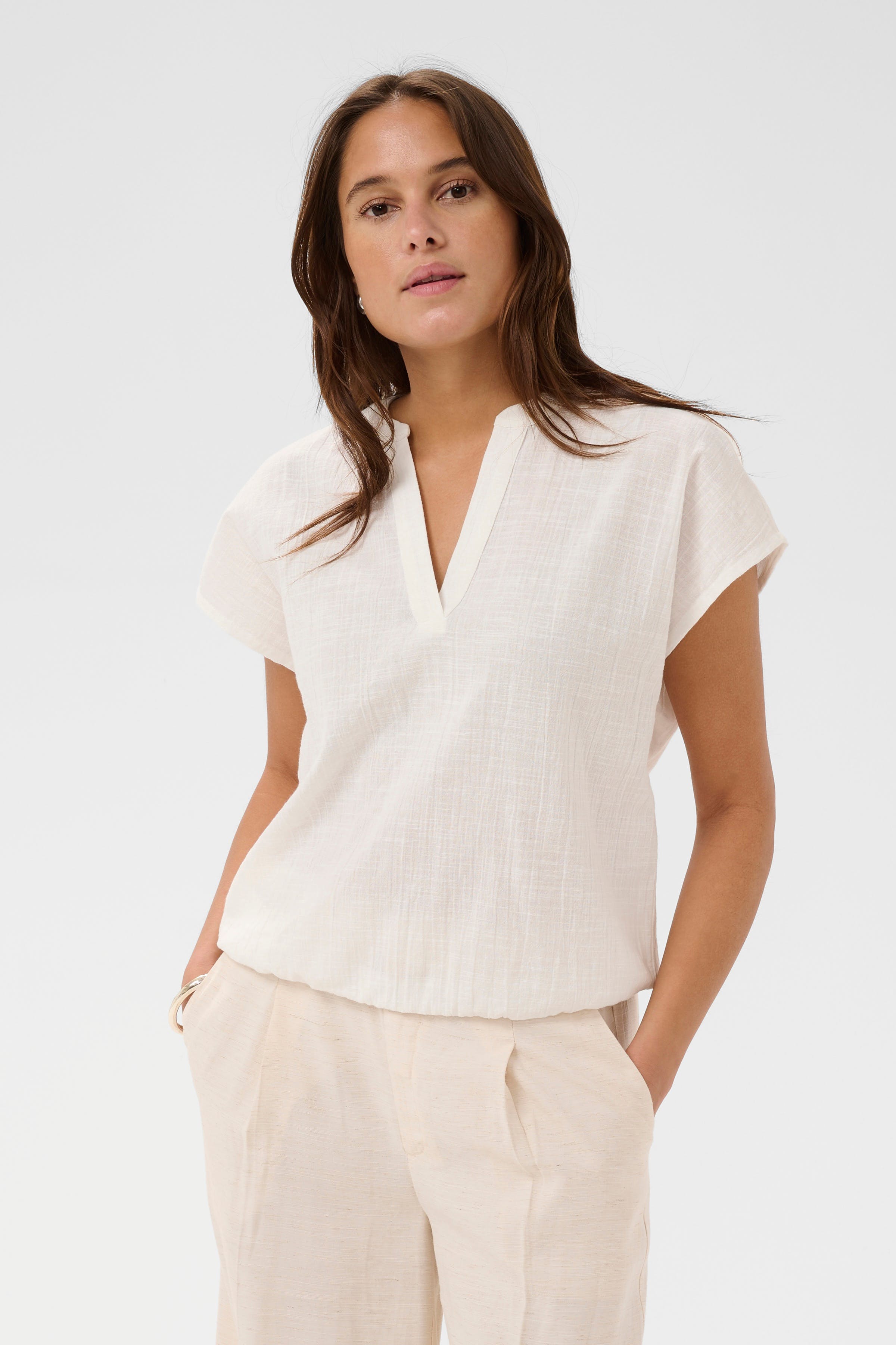 KApauline Bluse LOOKBOOK FRONT 10511724-110602