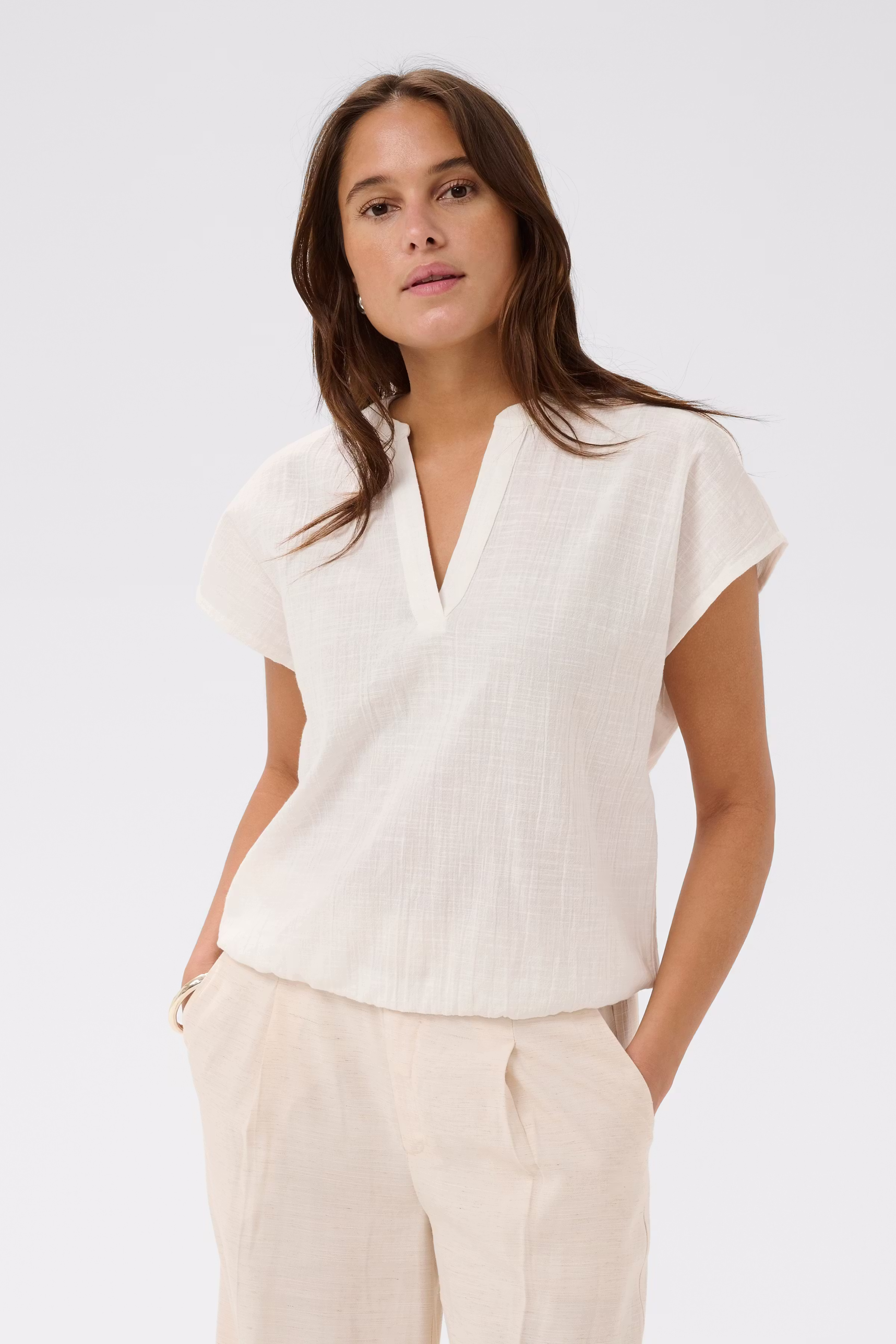 KApauline Bluse LOOKBOOK FRONT 10511724-110602