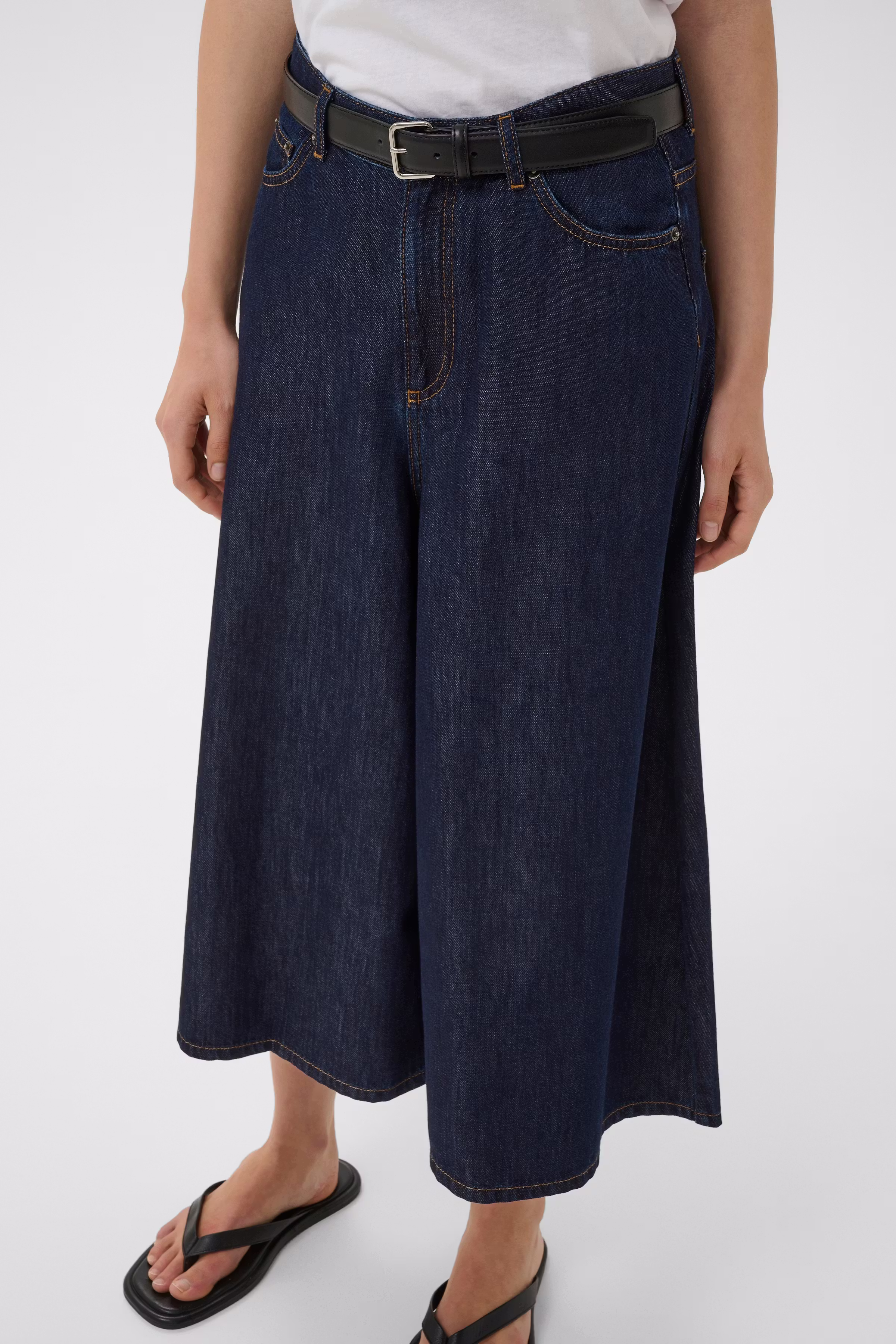 BenovaIW Jeans LOOKBOOK DETAIL 30111209-304092