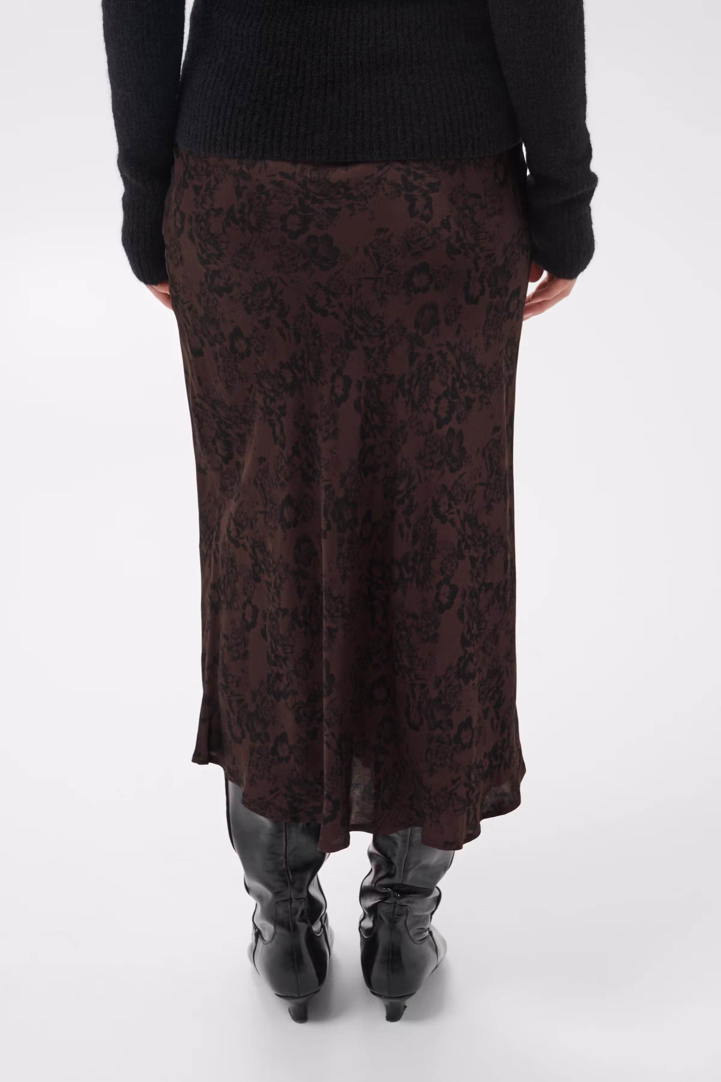 CandicePWskirt Rock LOOKBOOK BACK 30311058-305460