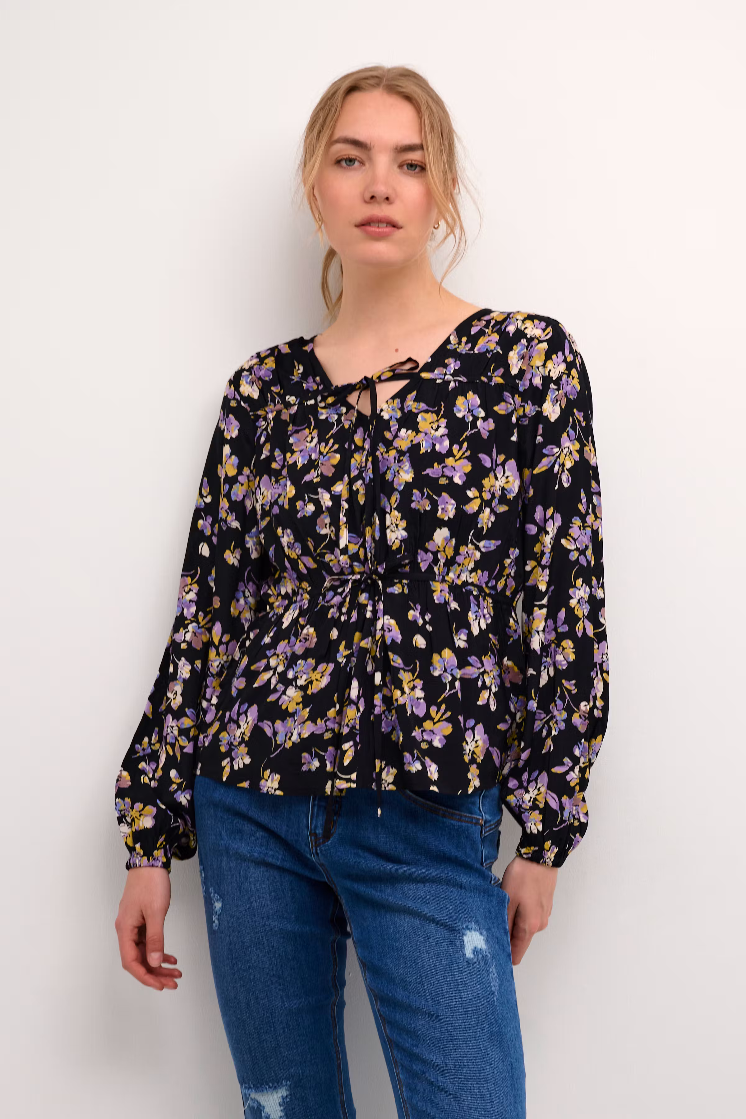 CREnna Bluse LOOKBOOK FRONT 10612205-105263