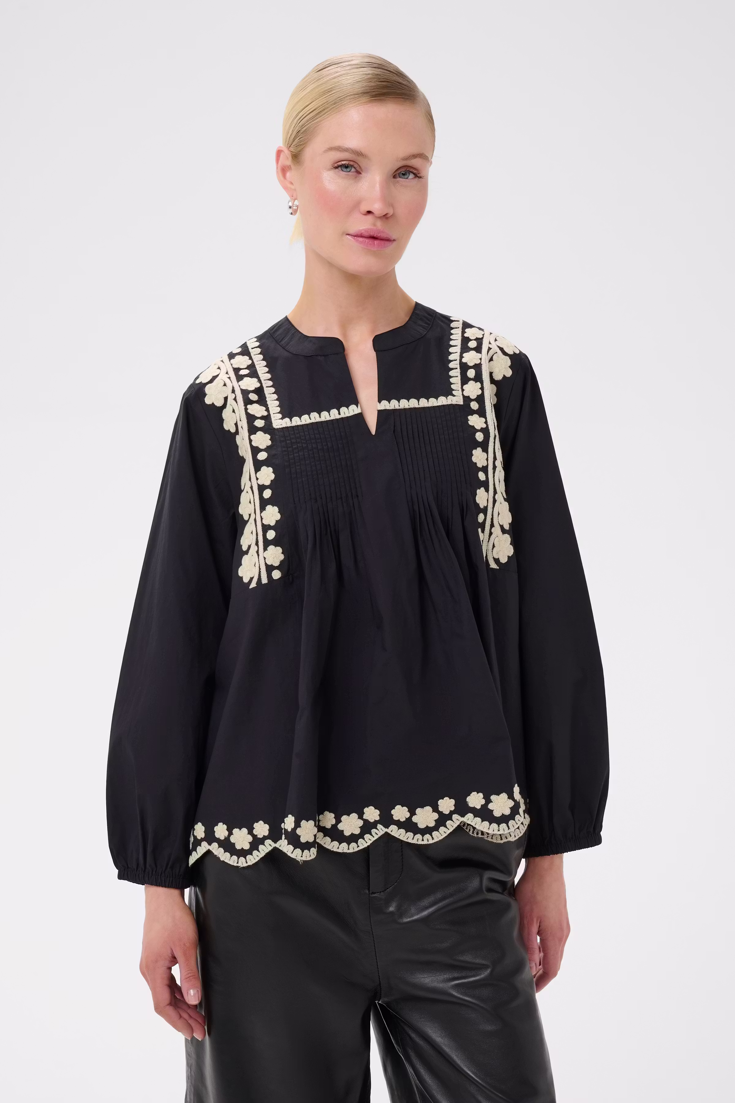 CUviba Shirt LOOKBOOK FRONT 50113333-500012
