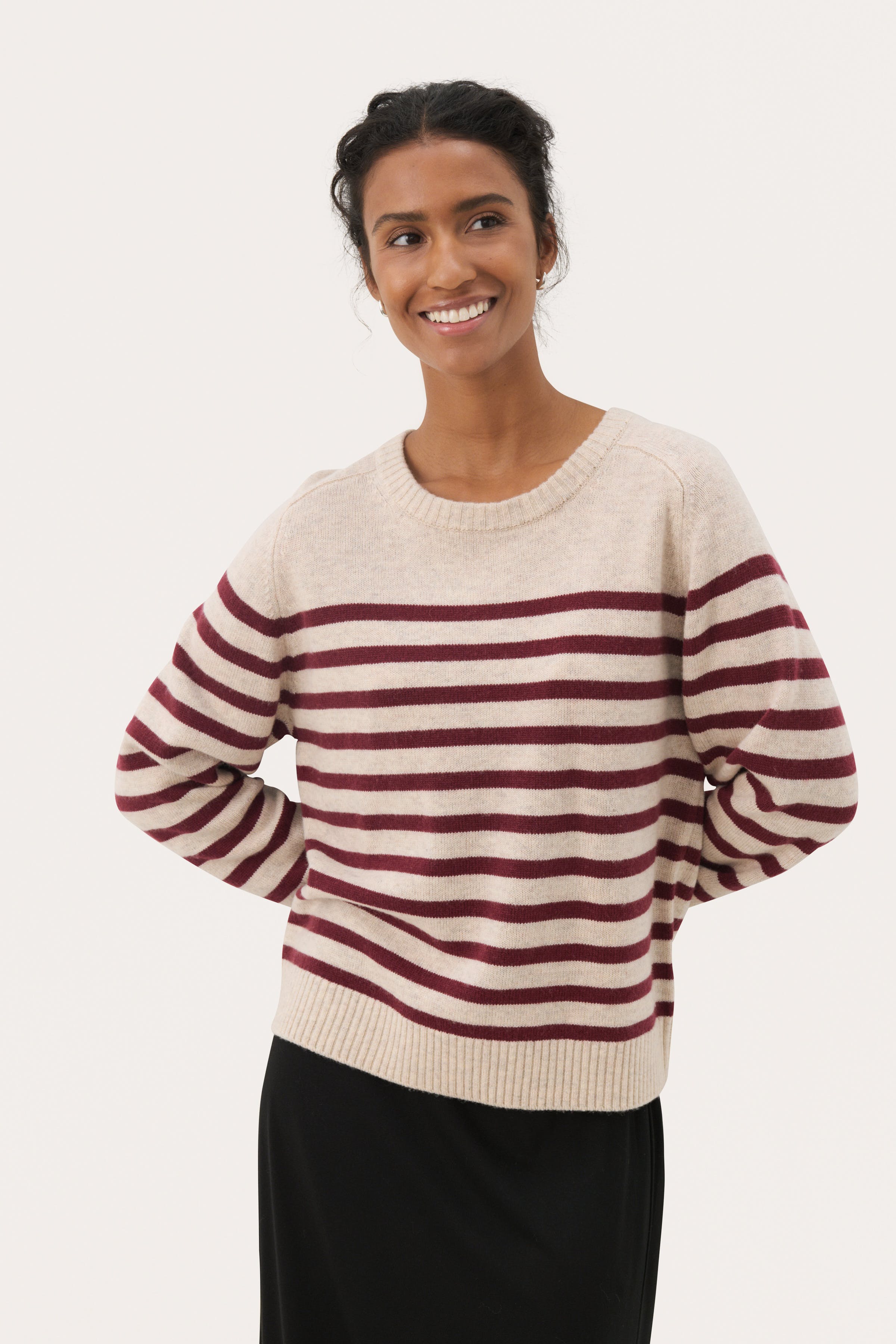 NoelaniPW Cardigan in tawny port / red wool