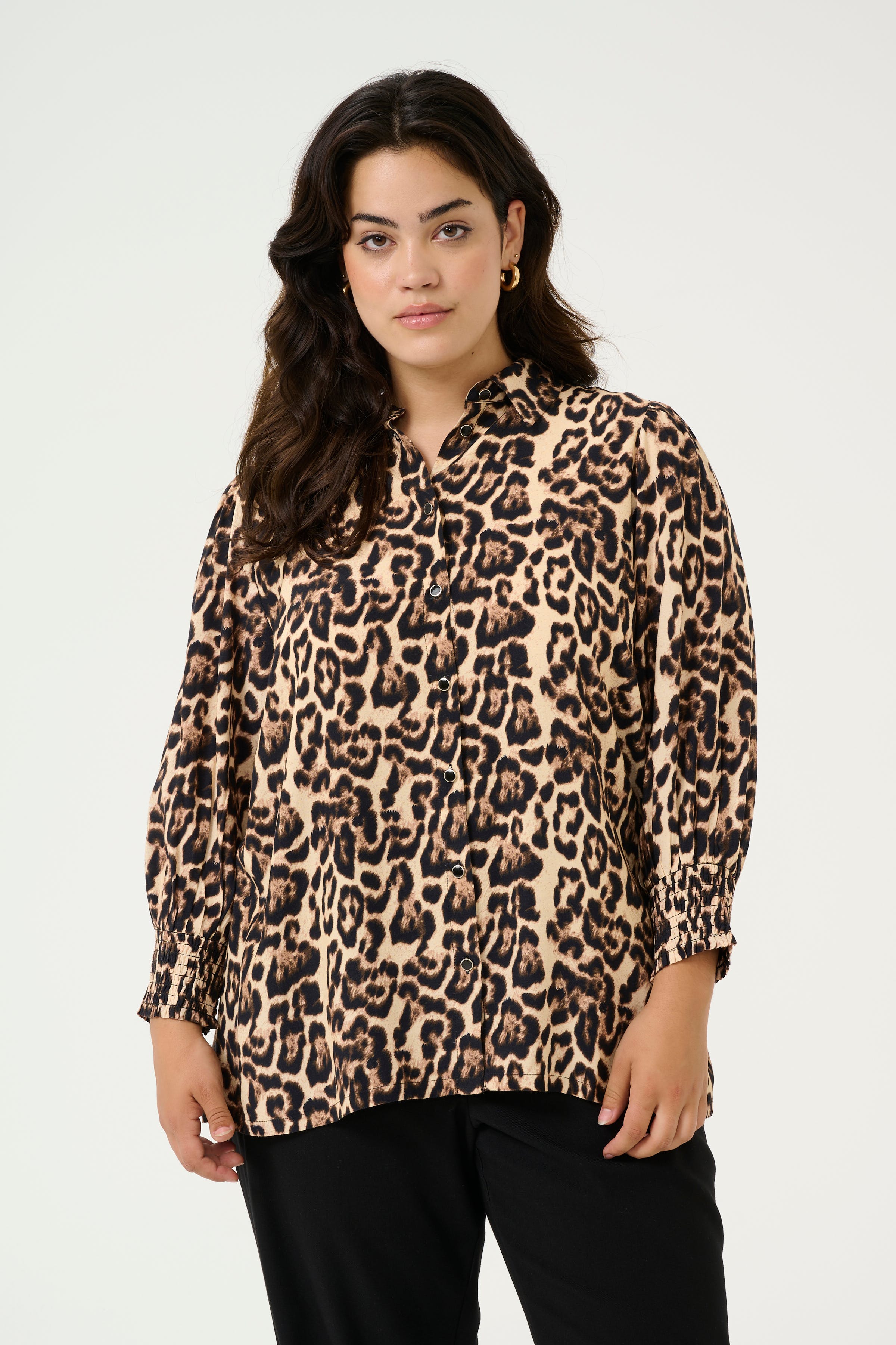 KCperla Leopard Shirt LOOKBOOK FRONT 10583138-107281