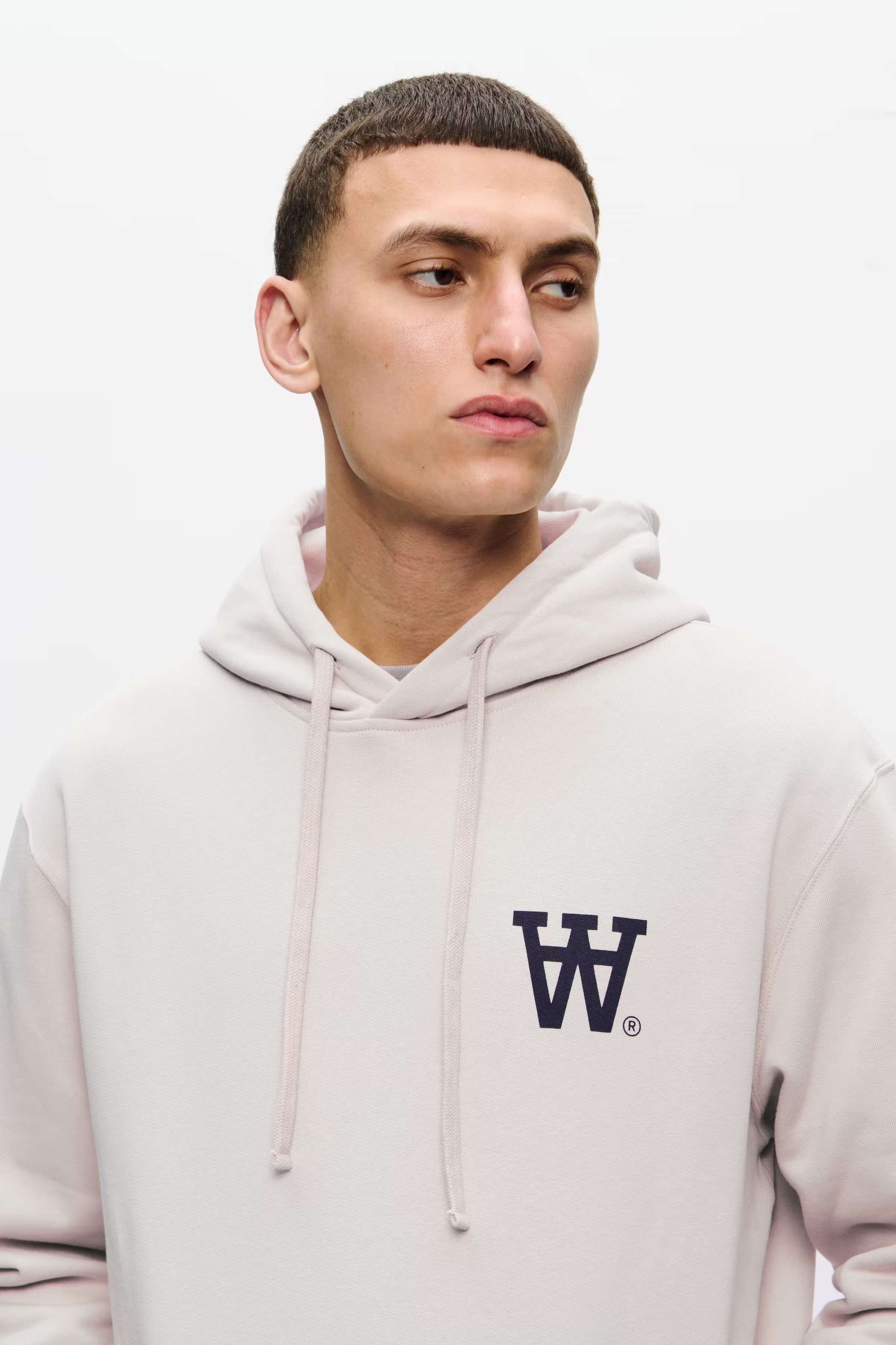 WWCass AA Chest Print Hoodie LOOKBOOK DETAIL 30250162-144500