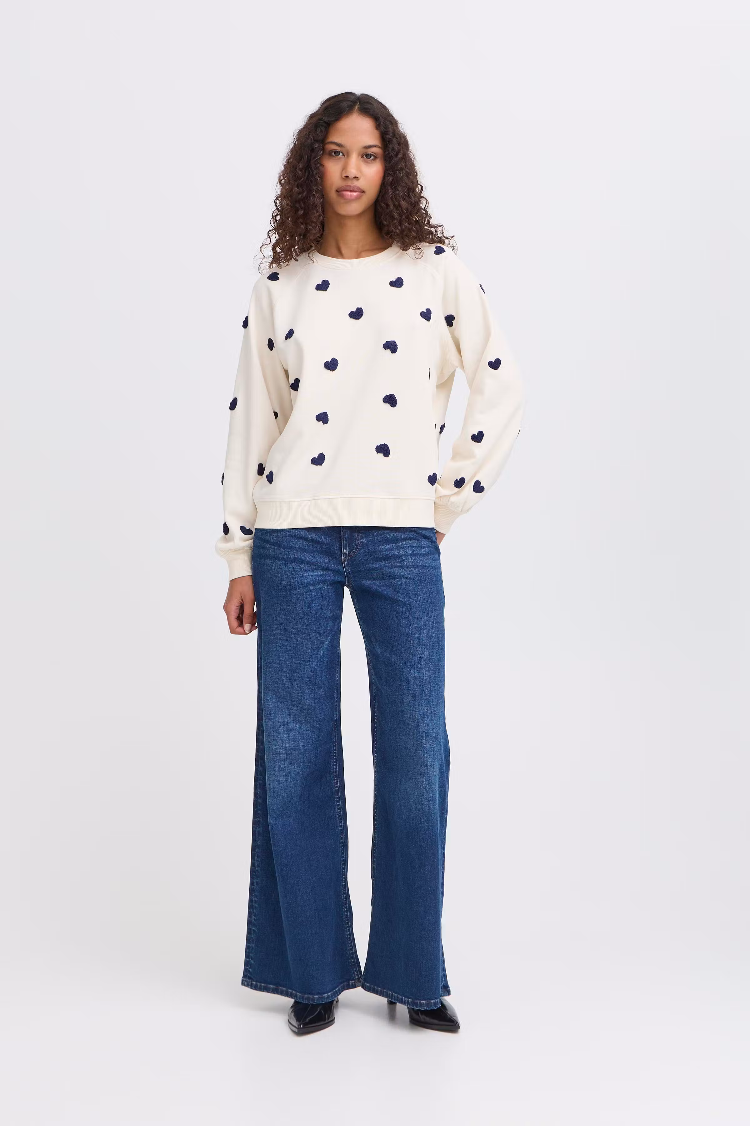 IHKASURA Sweatshirt LOOKBOOK FRONT 20124128-900000338