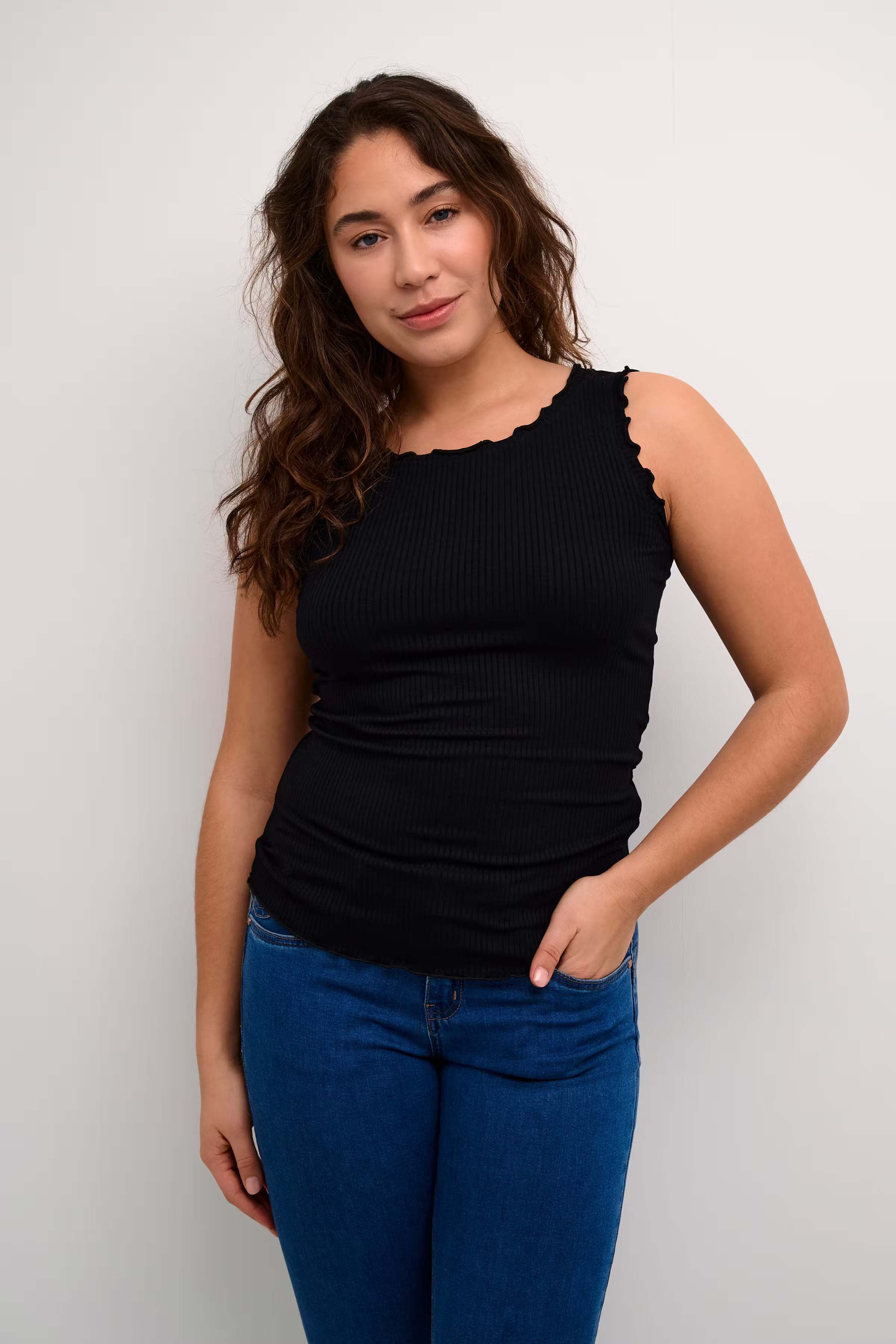 CRRibba Bluse LOOKBOOK FRONT 10612459-100120