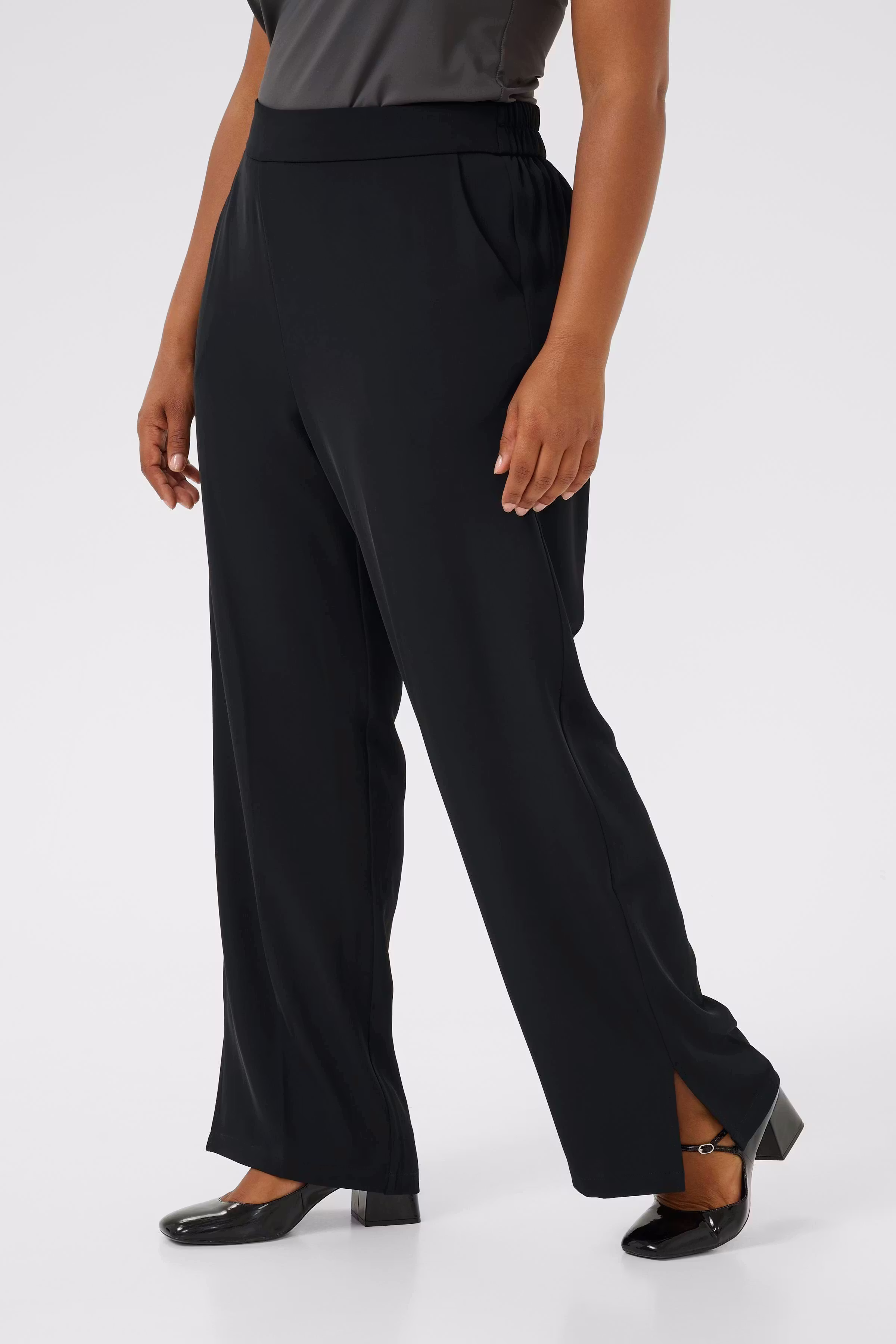 KCsigne Wide Trousers LOOKBOOK FRONT 10581981-100121