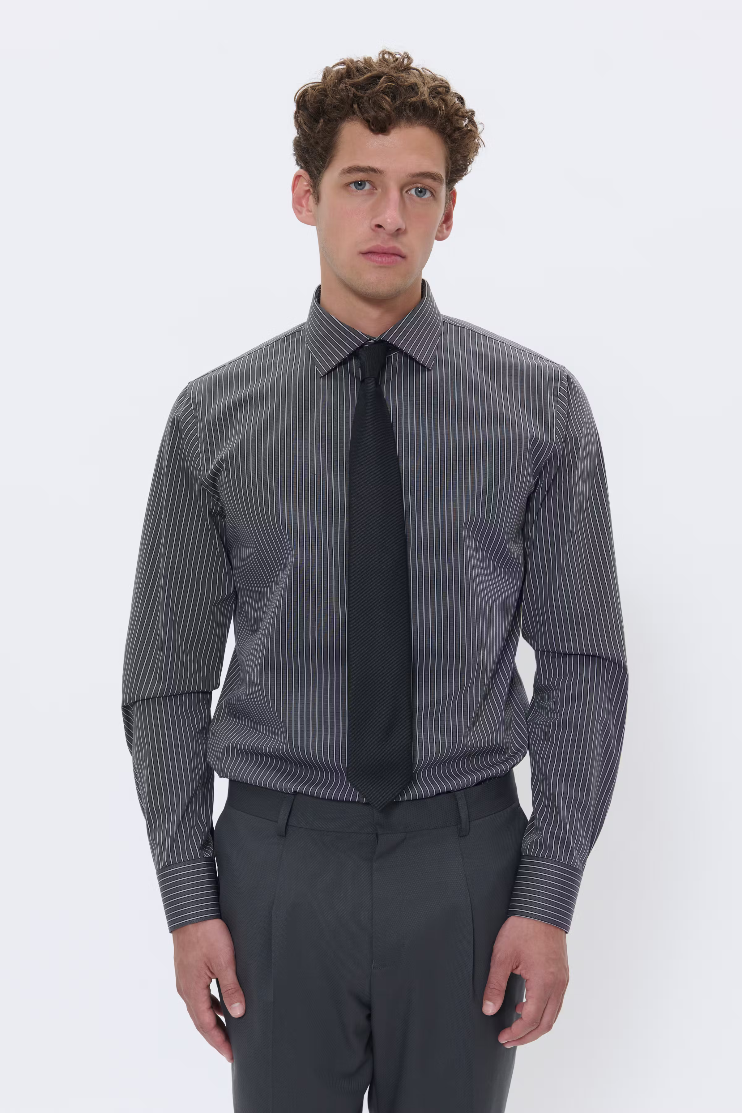 MAmarc Shirt LOOKBOOK FRONT 30208525-300275