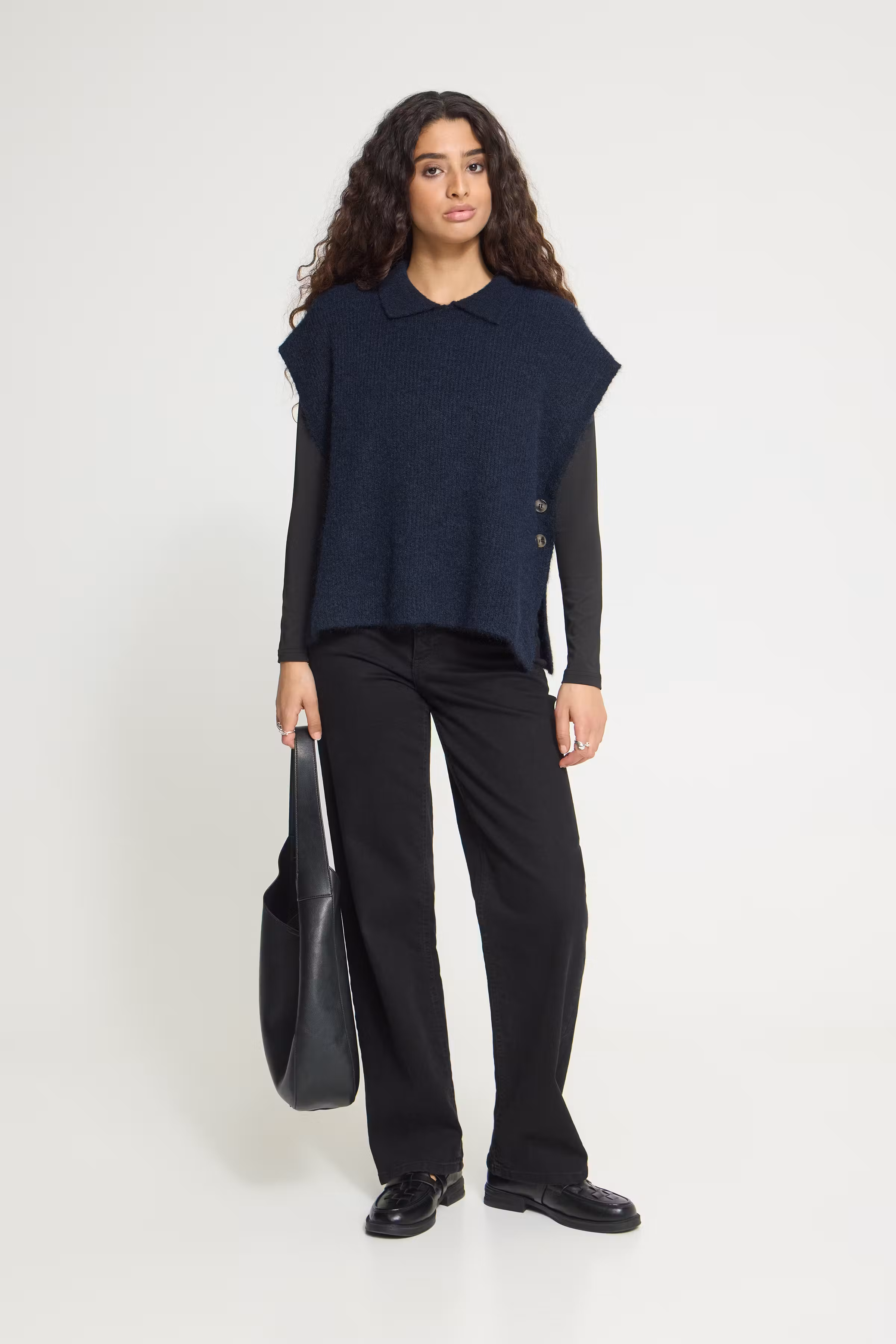 IAYLVA Poncho LOOKBOOK FRONT 20126762-193831