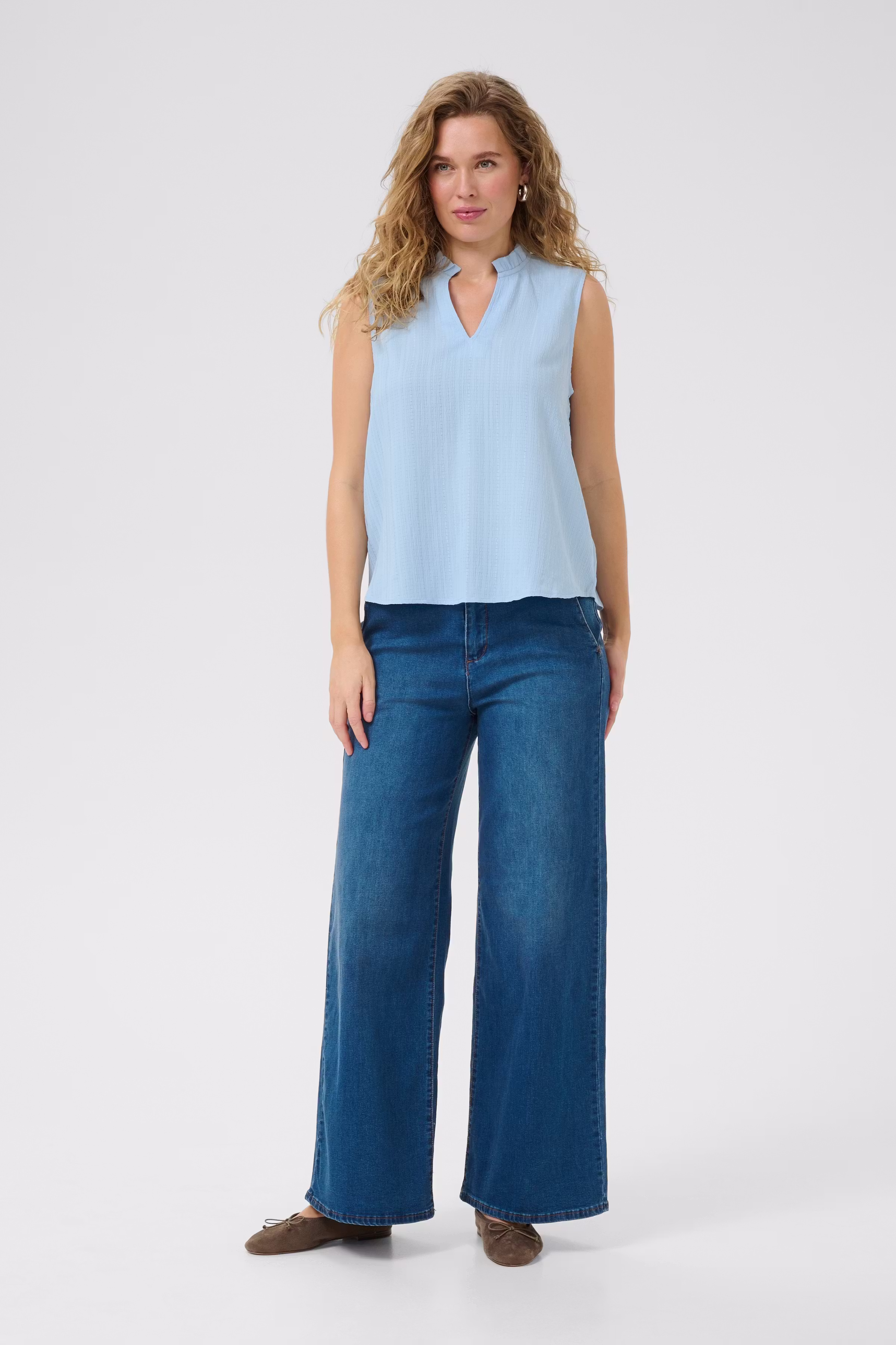 LCLucy Bluse LOOKBOOK FRONT 10650943-144115
