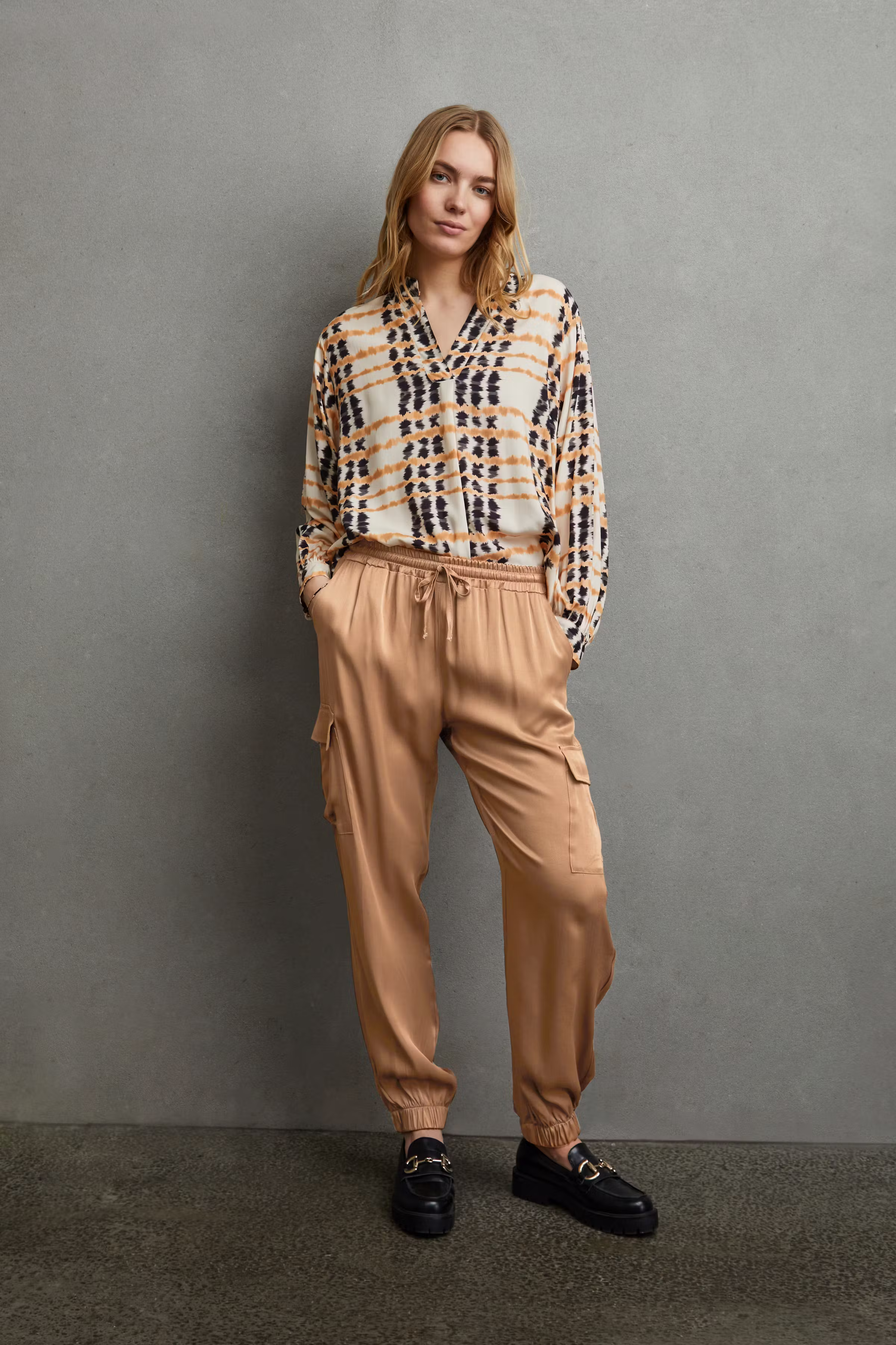 SBRASI Bukser LOOKBOOK FRONT 22100076-180950