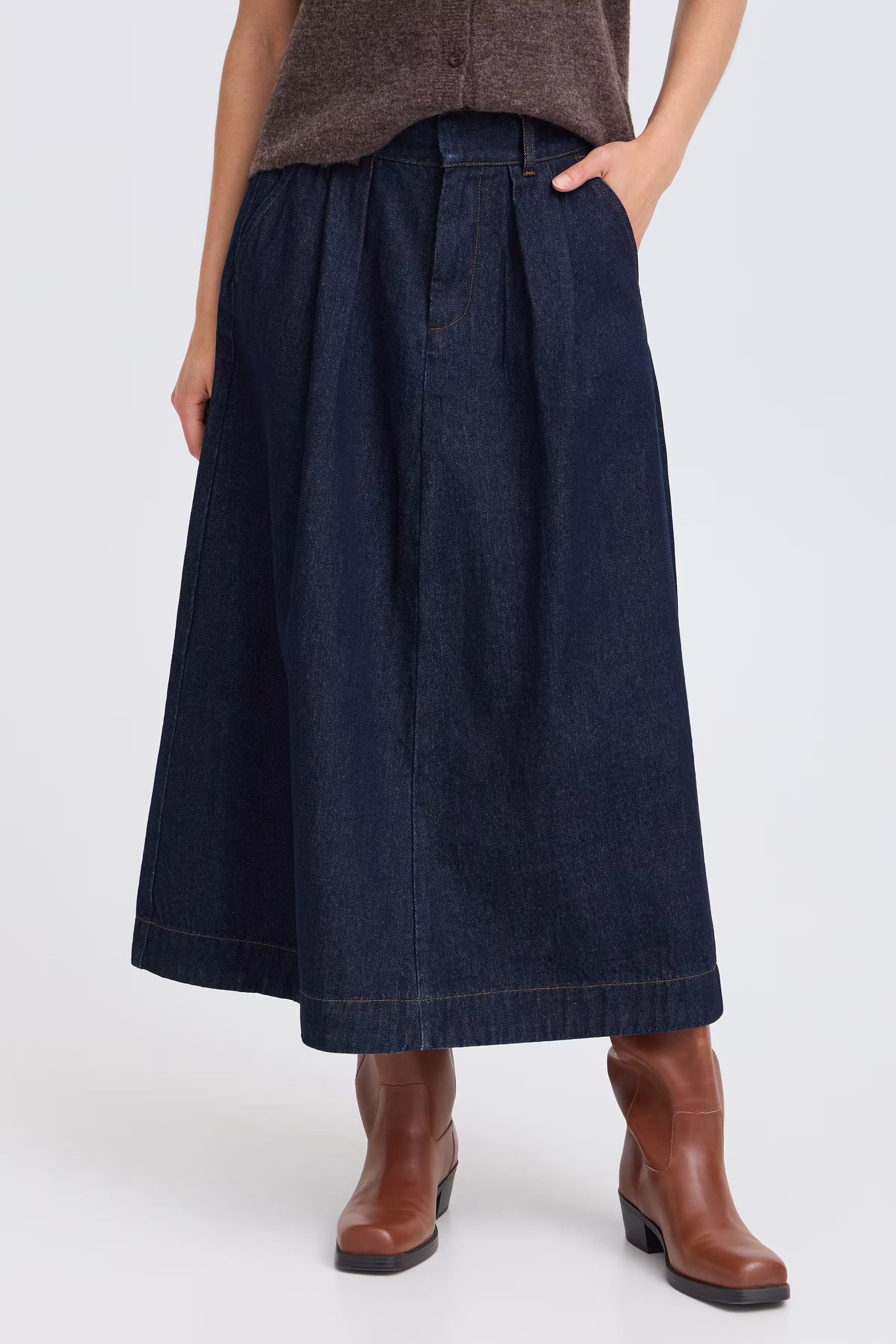 FRLESLIE Skirt LOOKBOOK FRONT 20618392-200996
