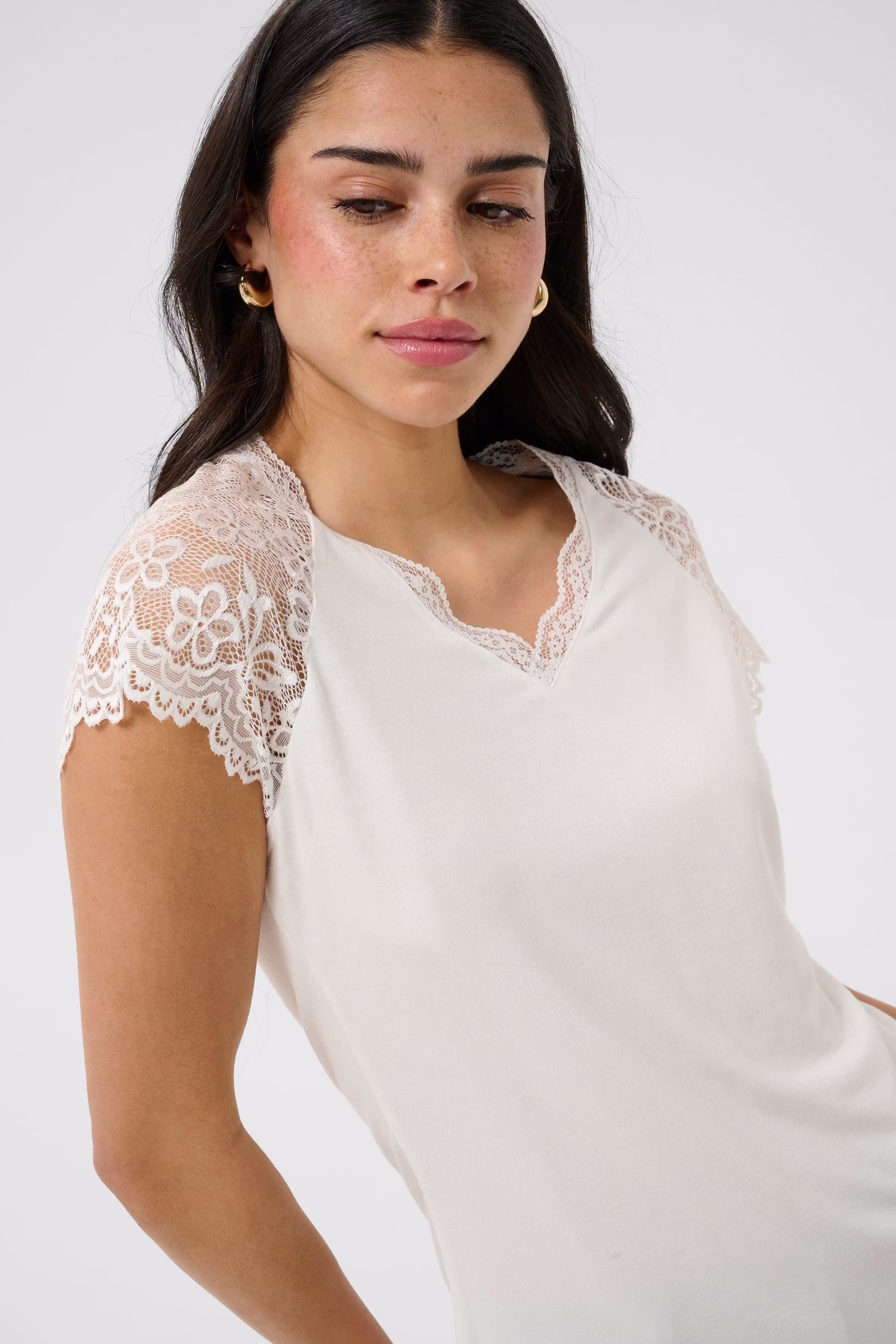 KAcarla T-shirt LOOKBOOK DETAIL 10512447-110602