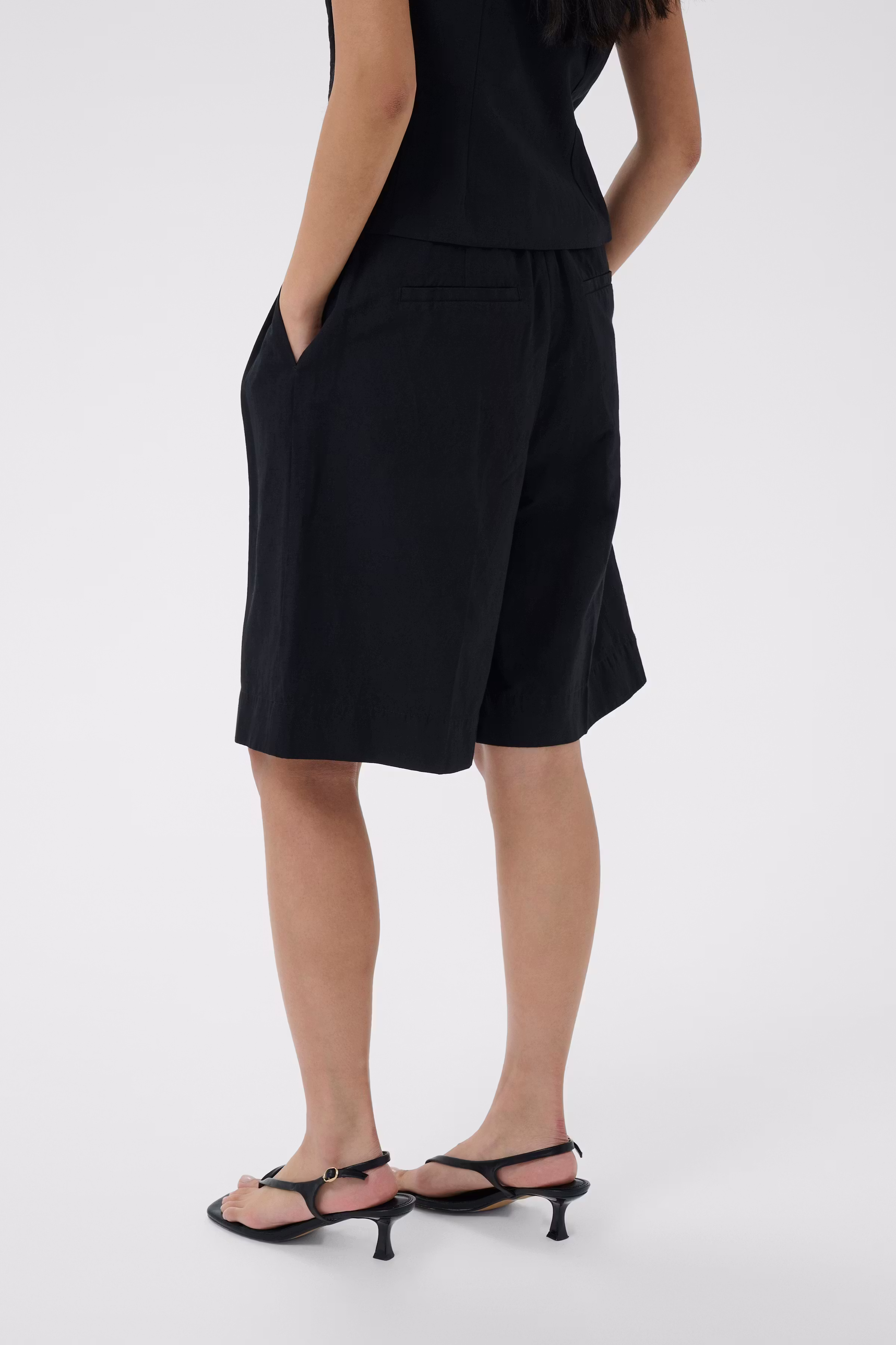 BenediktePW Shorts LOOKBOOK BACK 30310510-194008