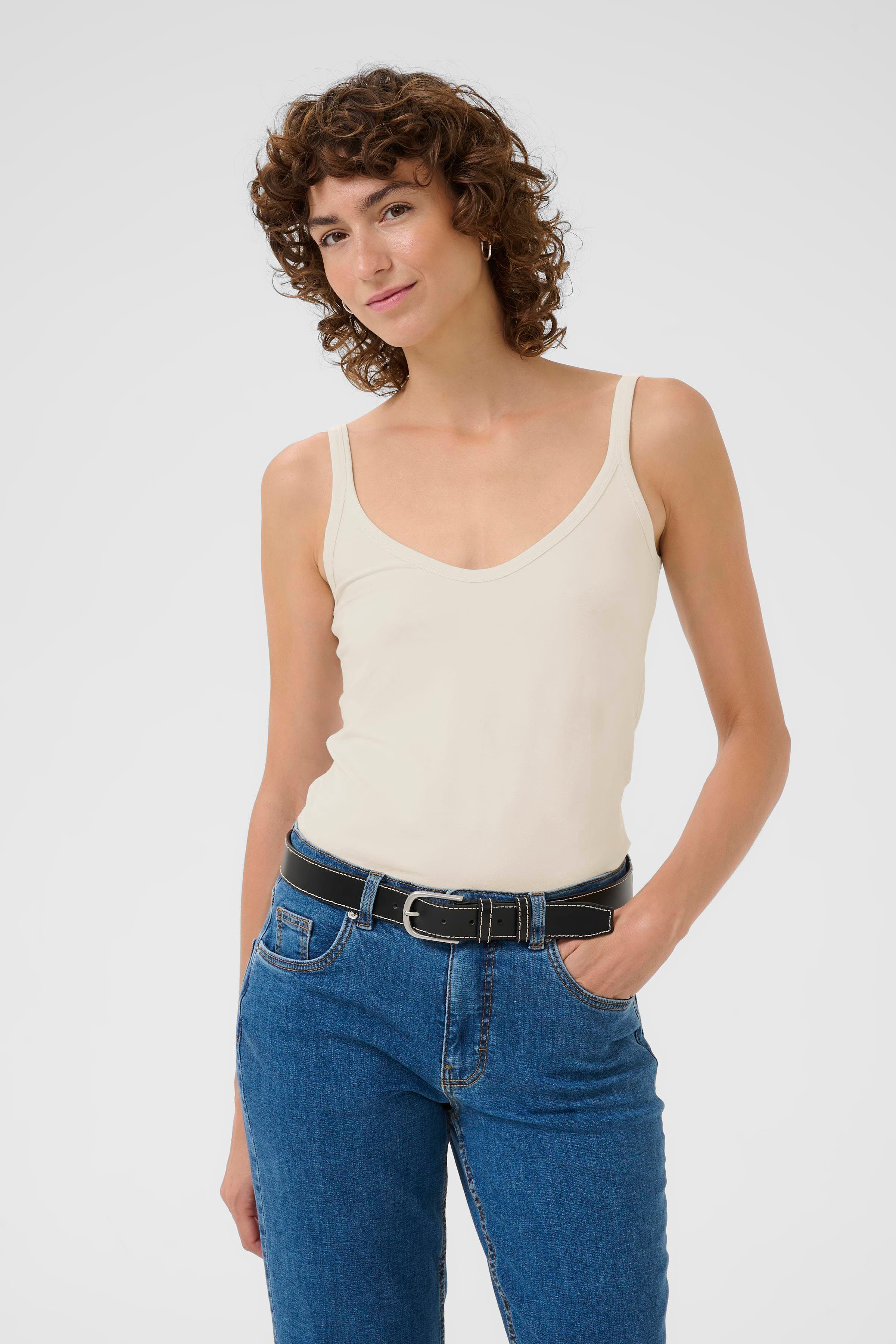 NeliePW Top LOOKBOOK FRONT 30309862-120304