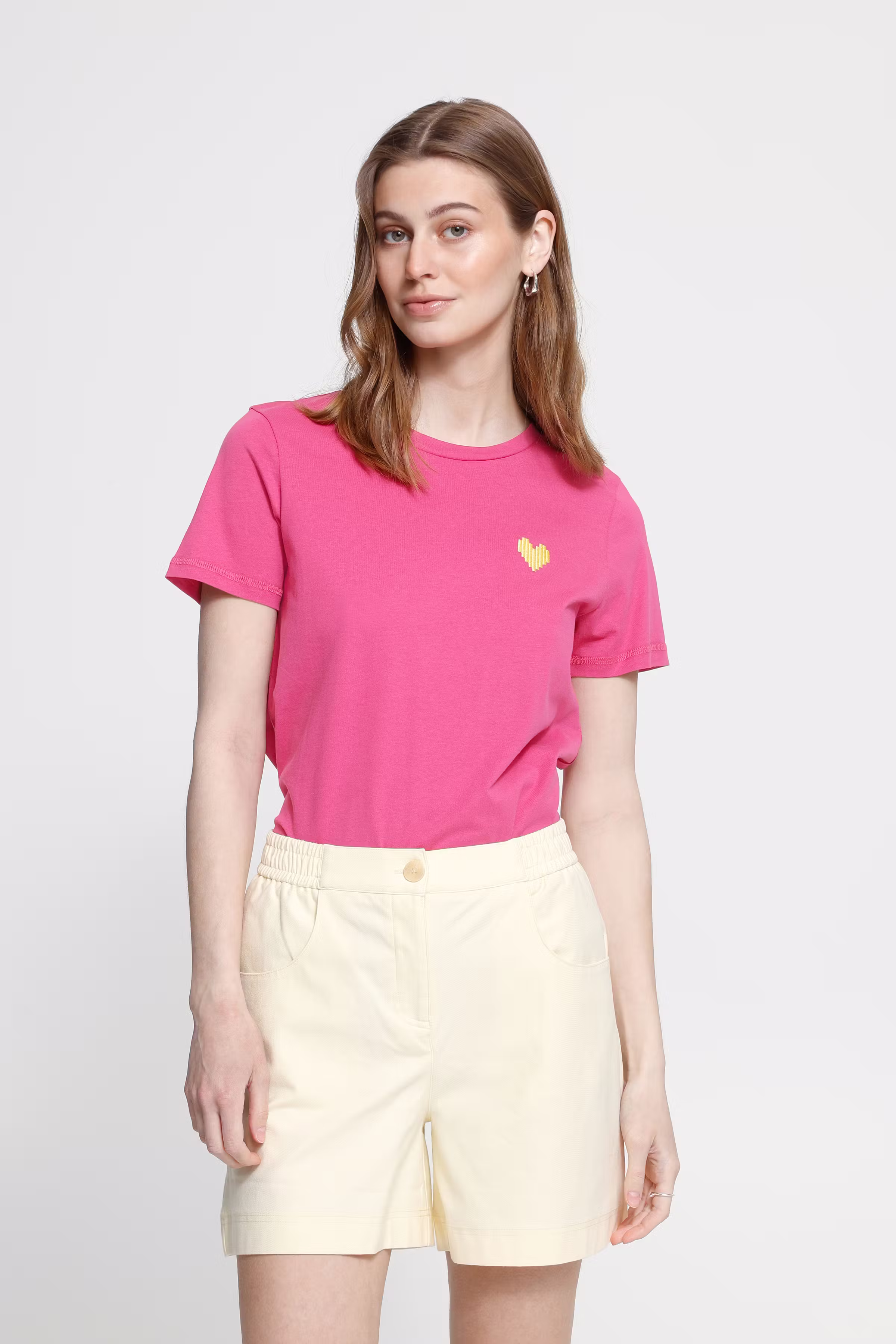 IHCAMINNA T-shirt LOOKBOOK FRONT 20125984-900007490
