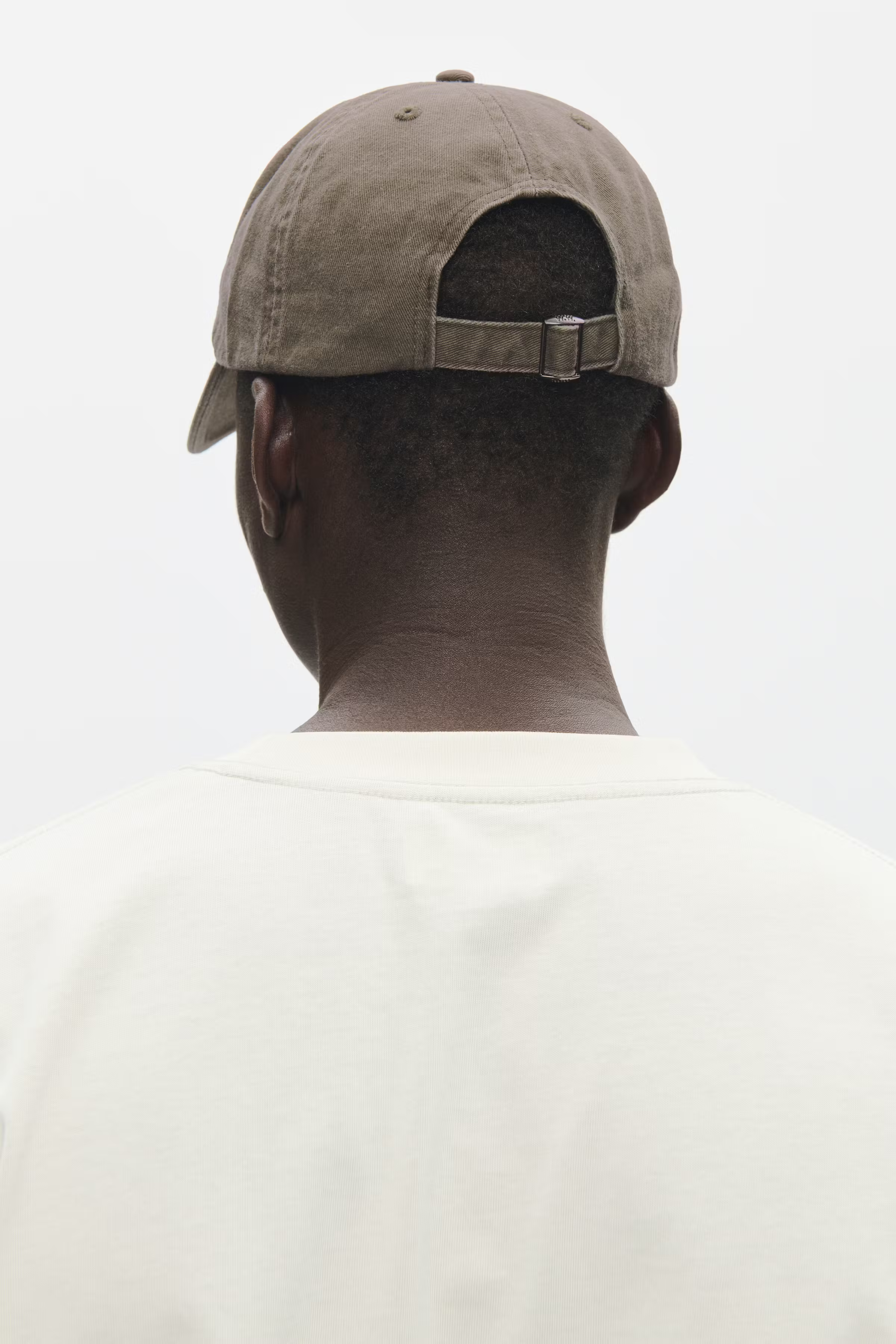 WWLow Cap LOOKBOOK DETAIL 30251367-180515