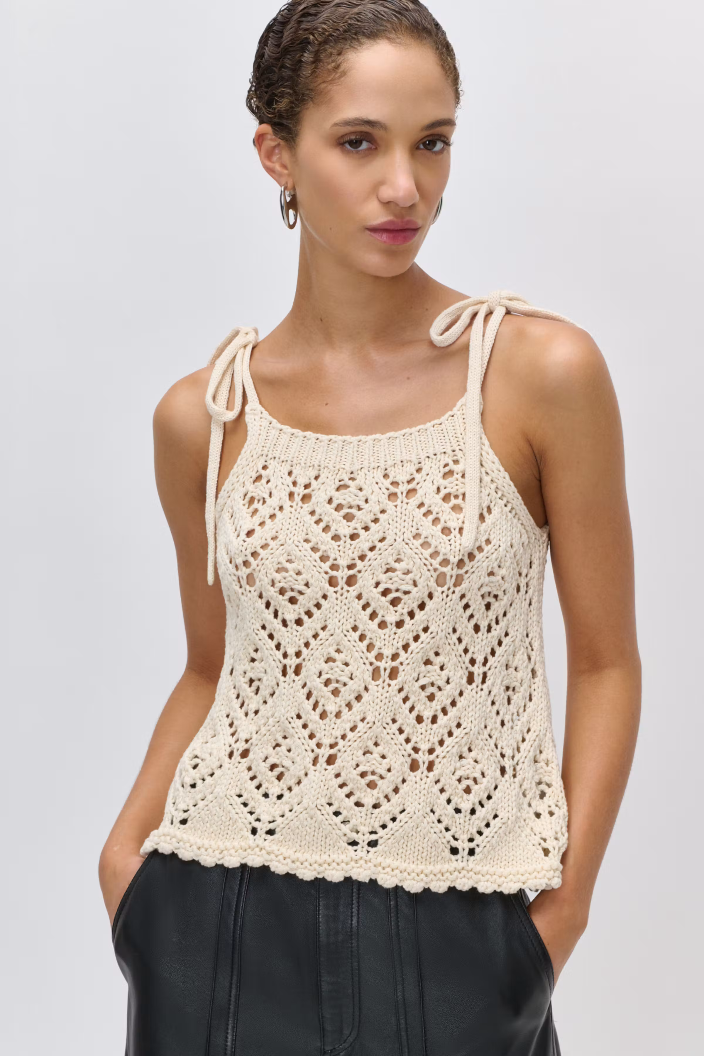 IOFHELIPPA TOP LOOKBOOK FRONT 30600606-WH022