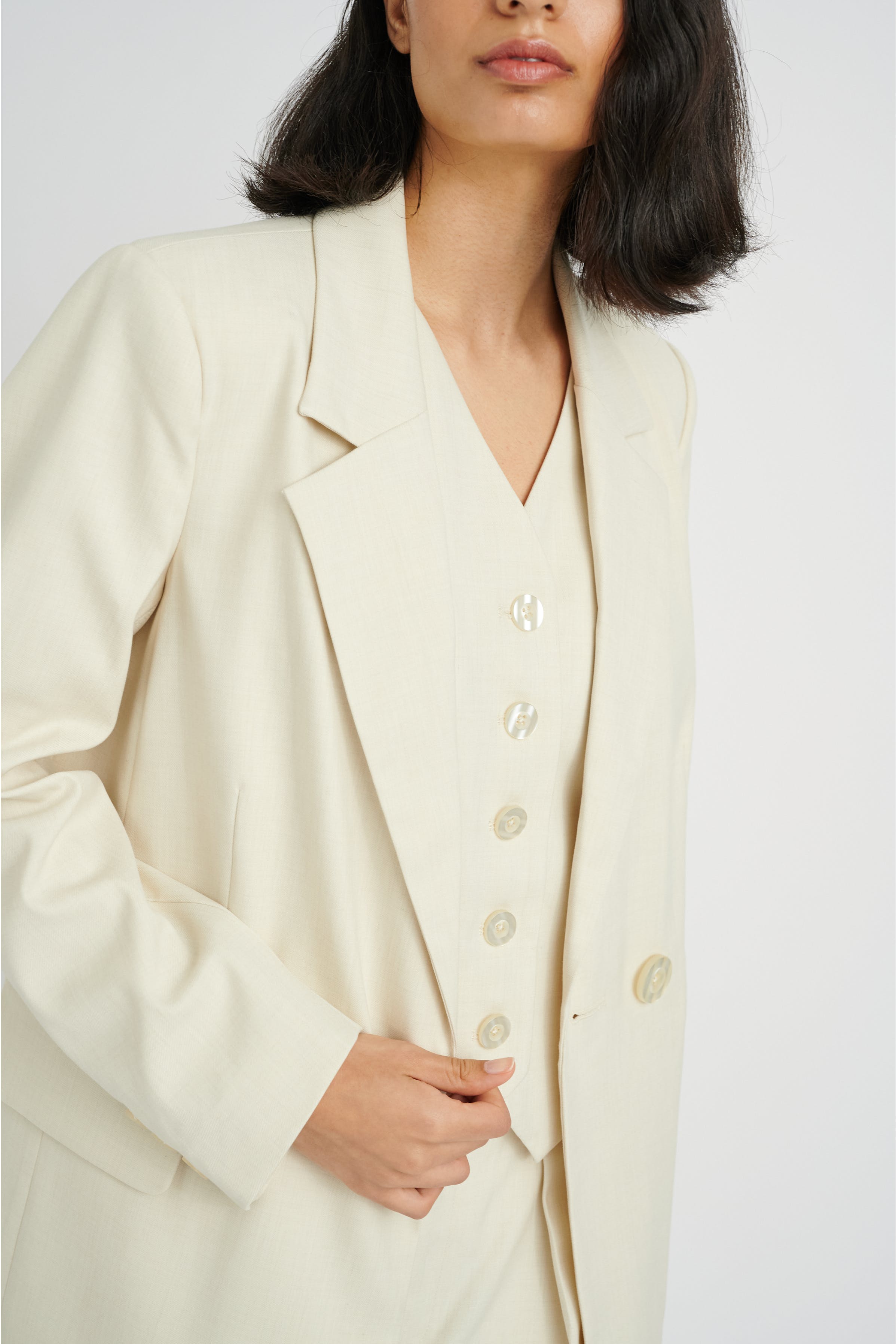 KyrahIW Vest LOOKBOOK DETAIL 30108182-1200001