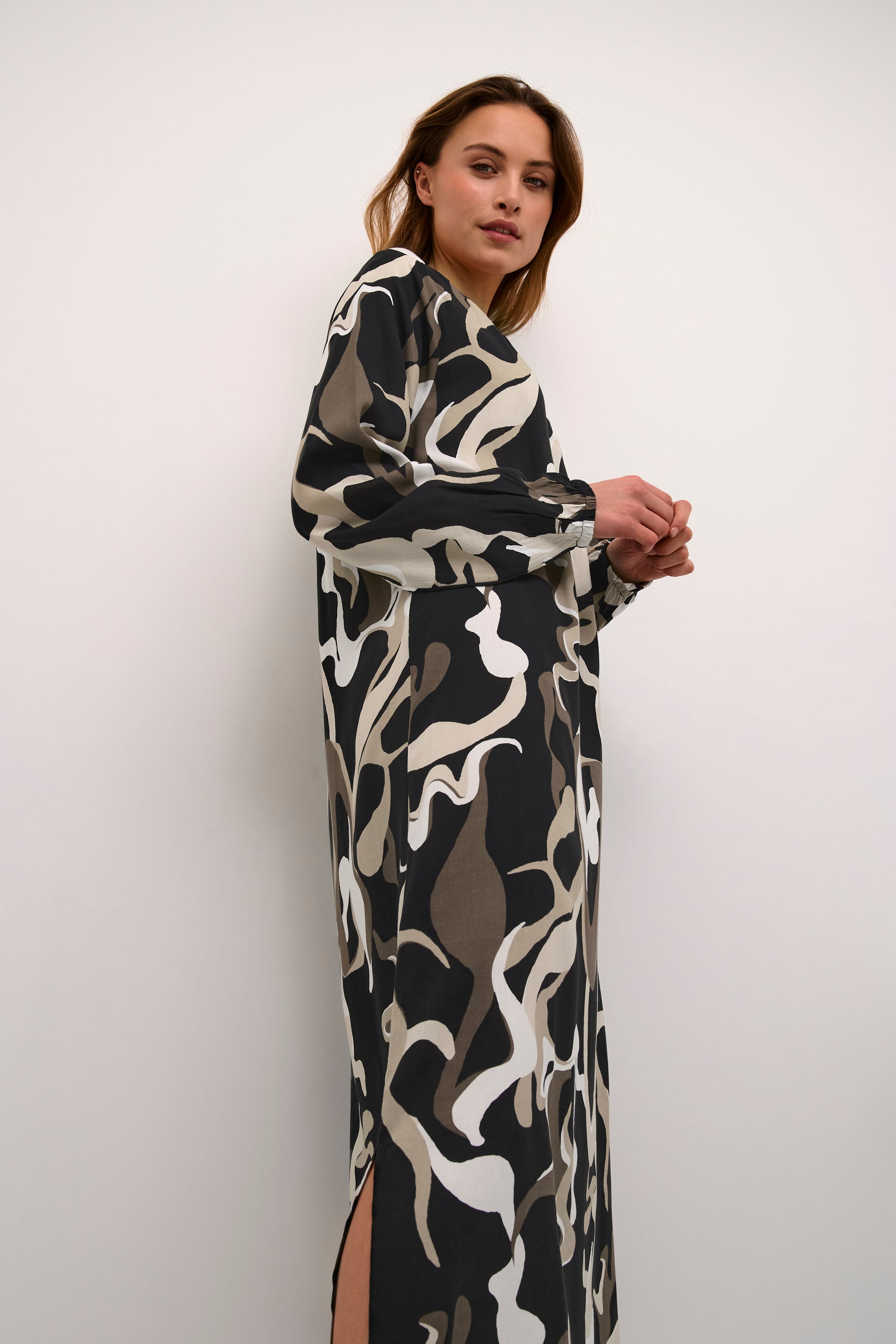 BPella Kleid LOOKBOOK DETAIL 10590670-105853B