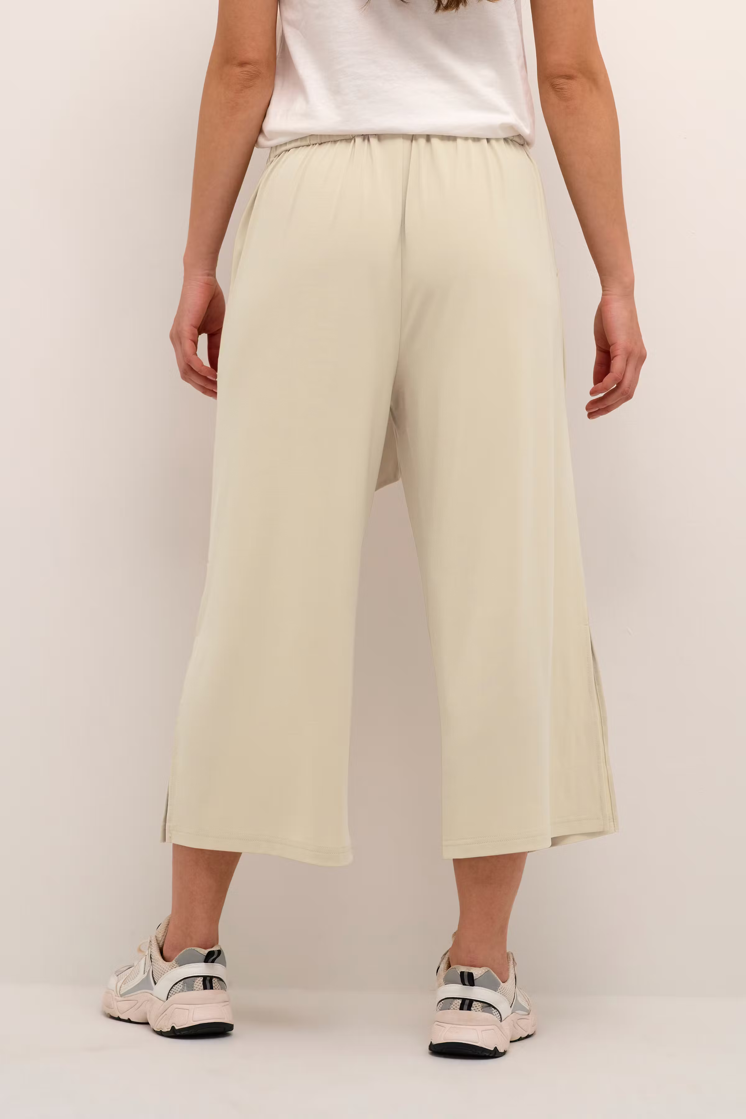 KAmalli Broek LOOKBOOK BACK 10503140-151305