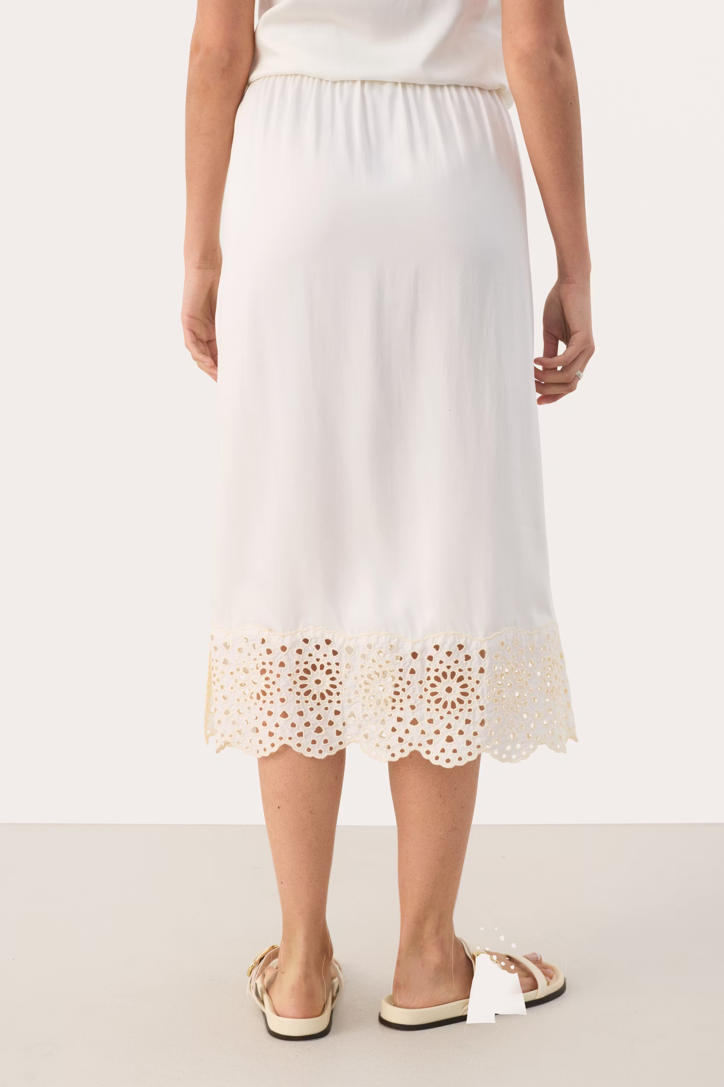 GatiniPW Spetskjol LOOKBOOK BACK 30308629-114801