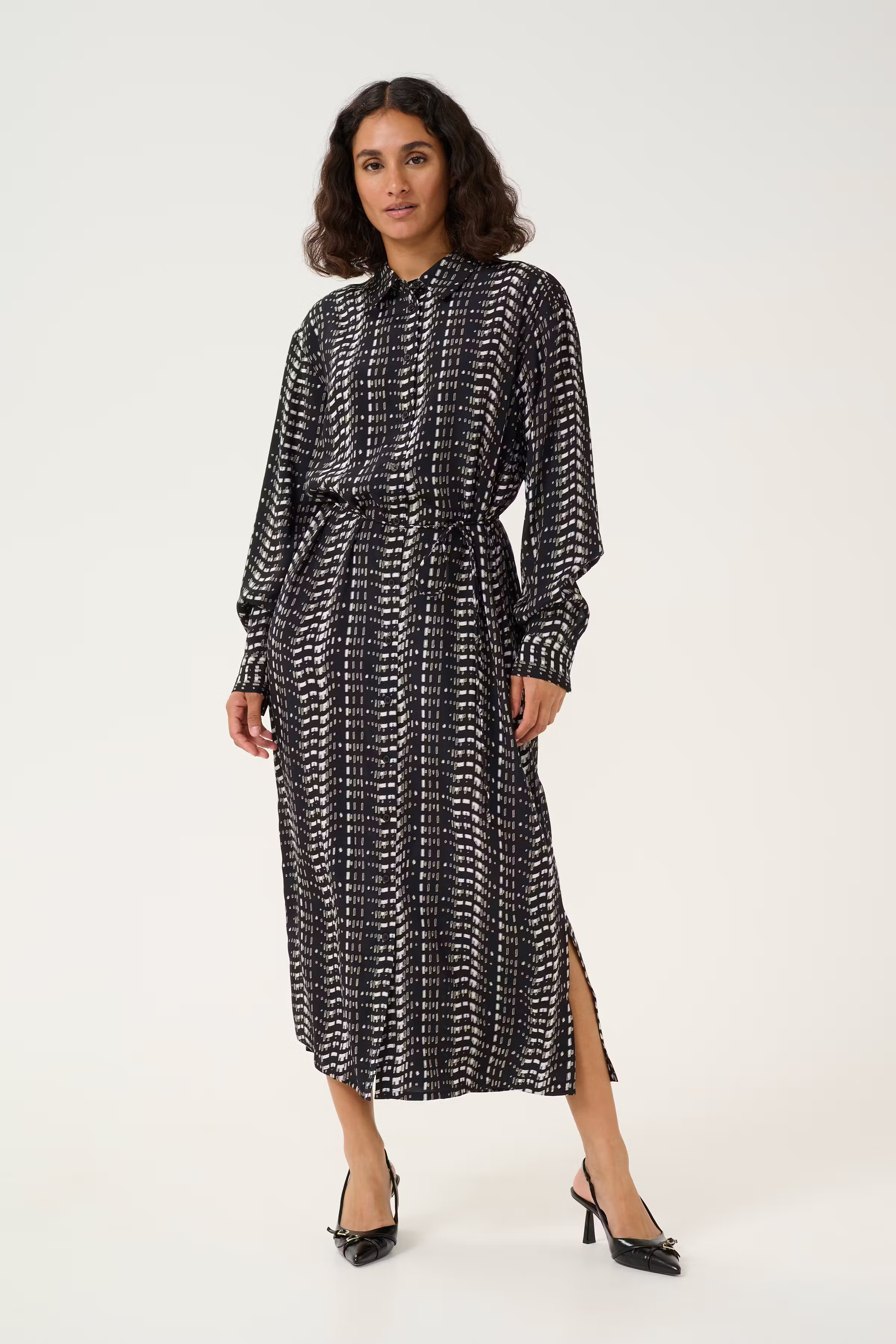 KAalice Kjole LOOKBOOK FRONT 10509401-106972