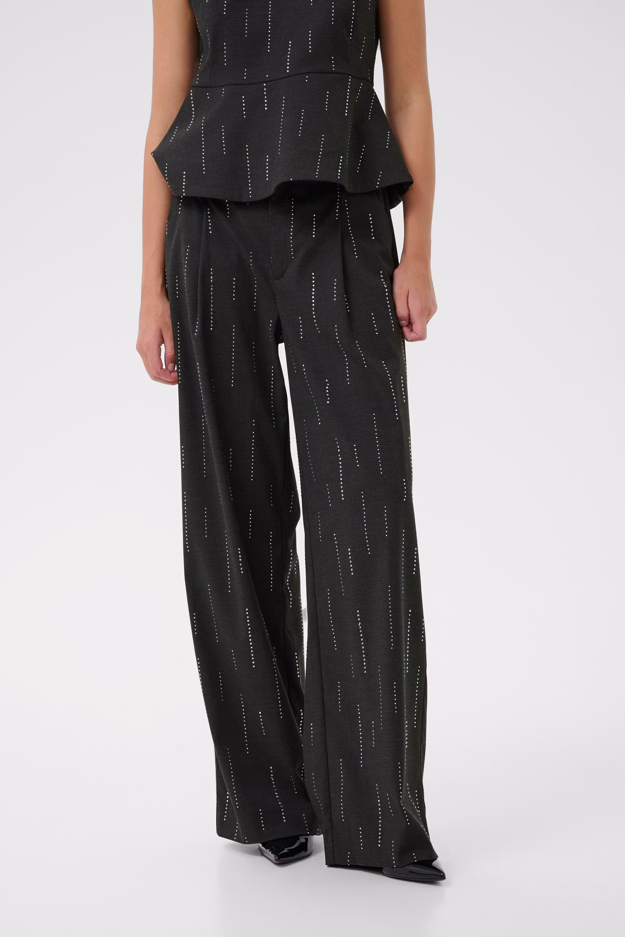 GZadira Bukser LOOKBOOK FRONT 10910708-100494