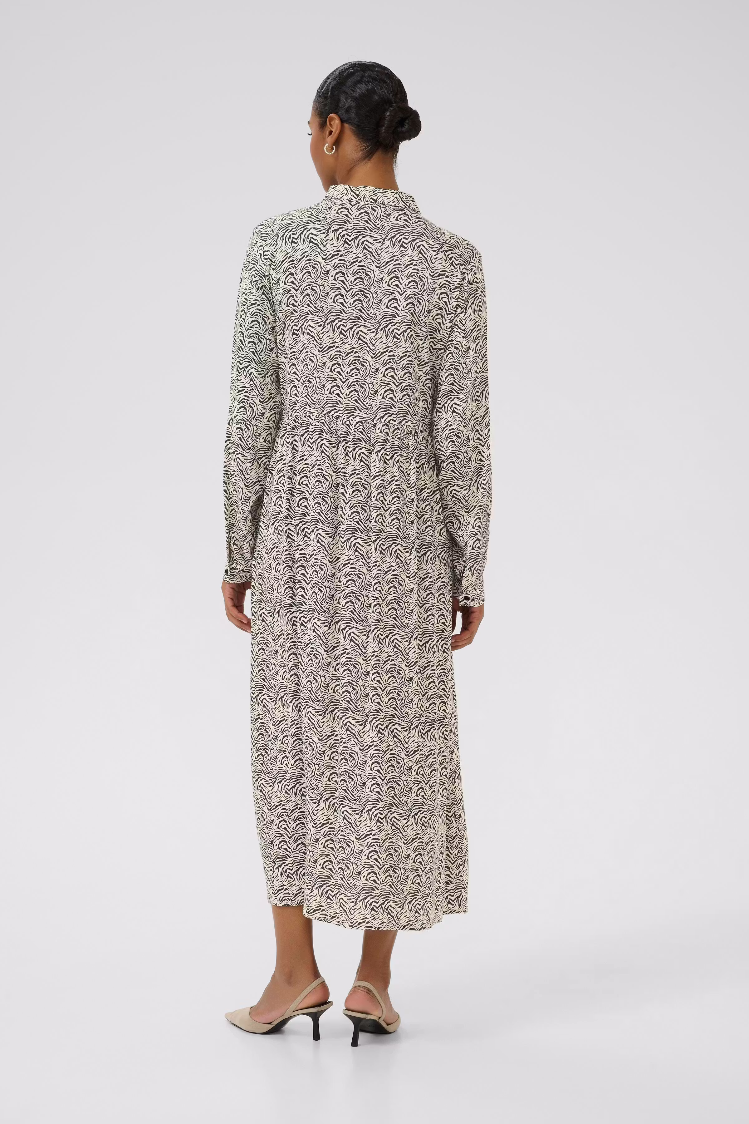 KAmiriam Skirt LOOKBOOK BACK 10510552-108215