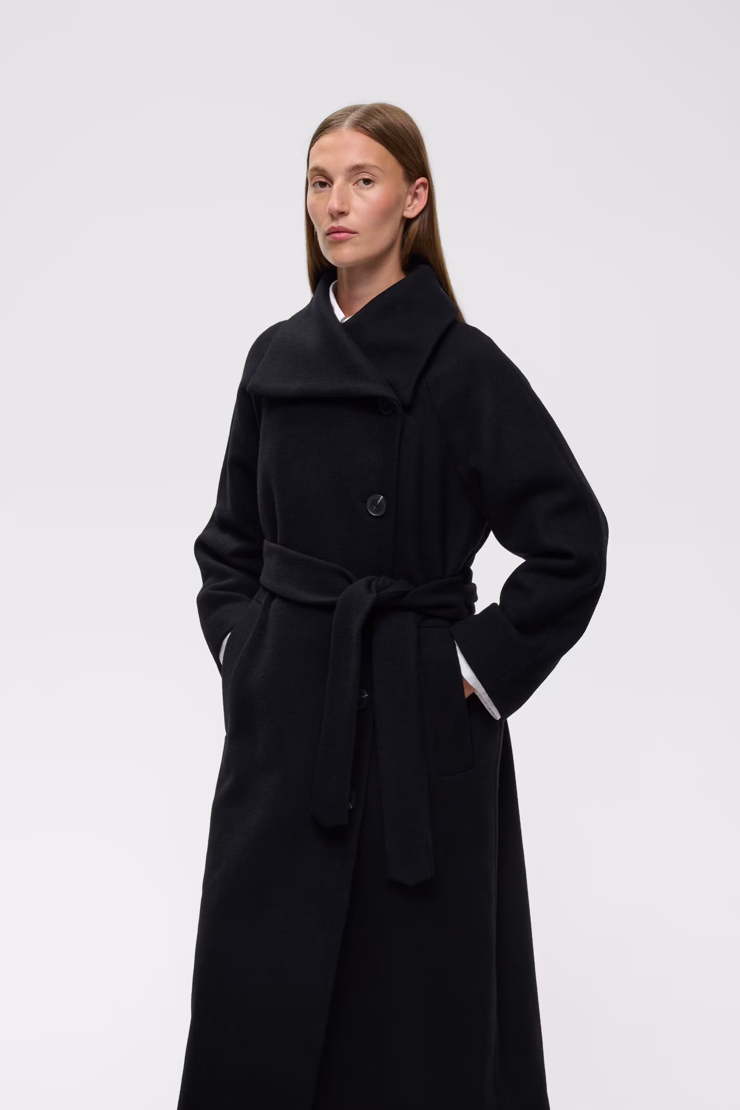 ZORAHIW Collar Mantel LOOKBOOK FRONT 30112646-194008