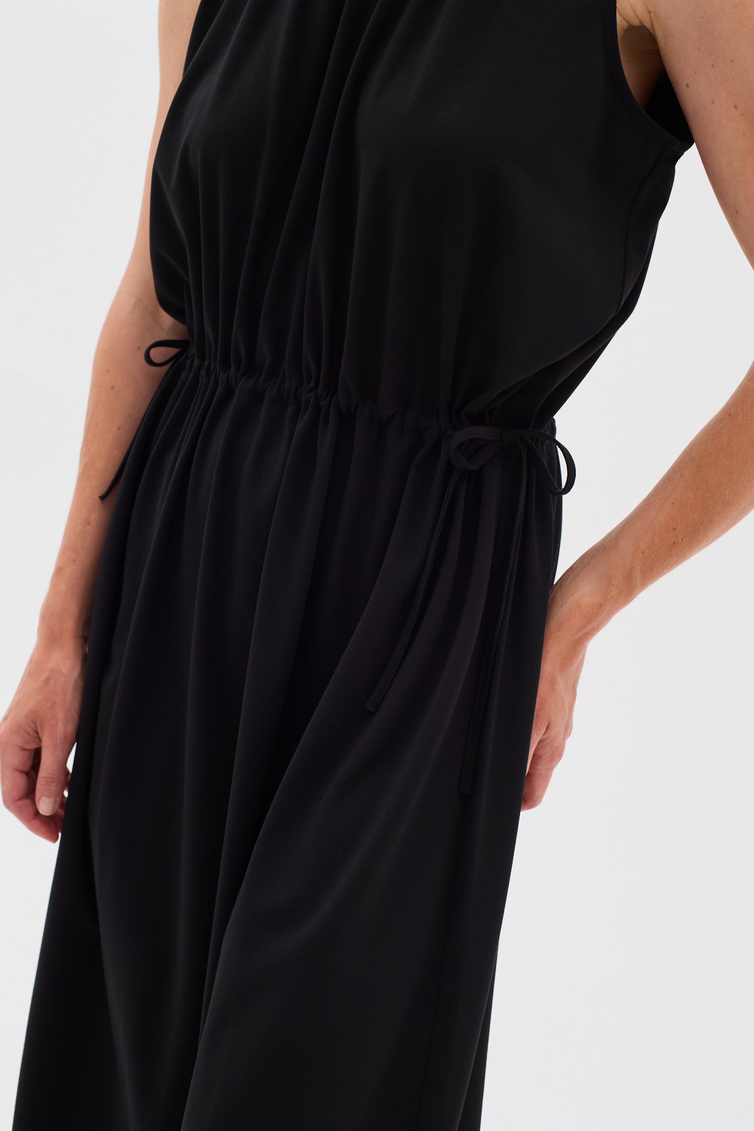 HivieraIW Dress LOOKBOOK DETAIL 30110389-194008