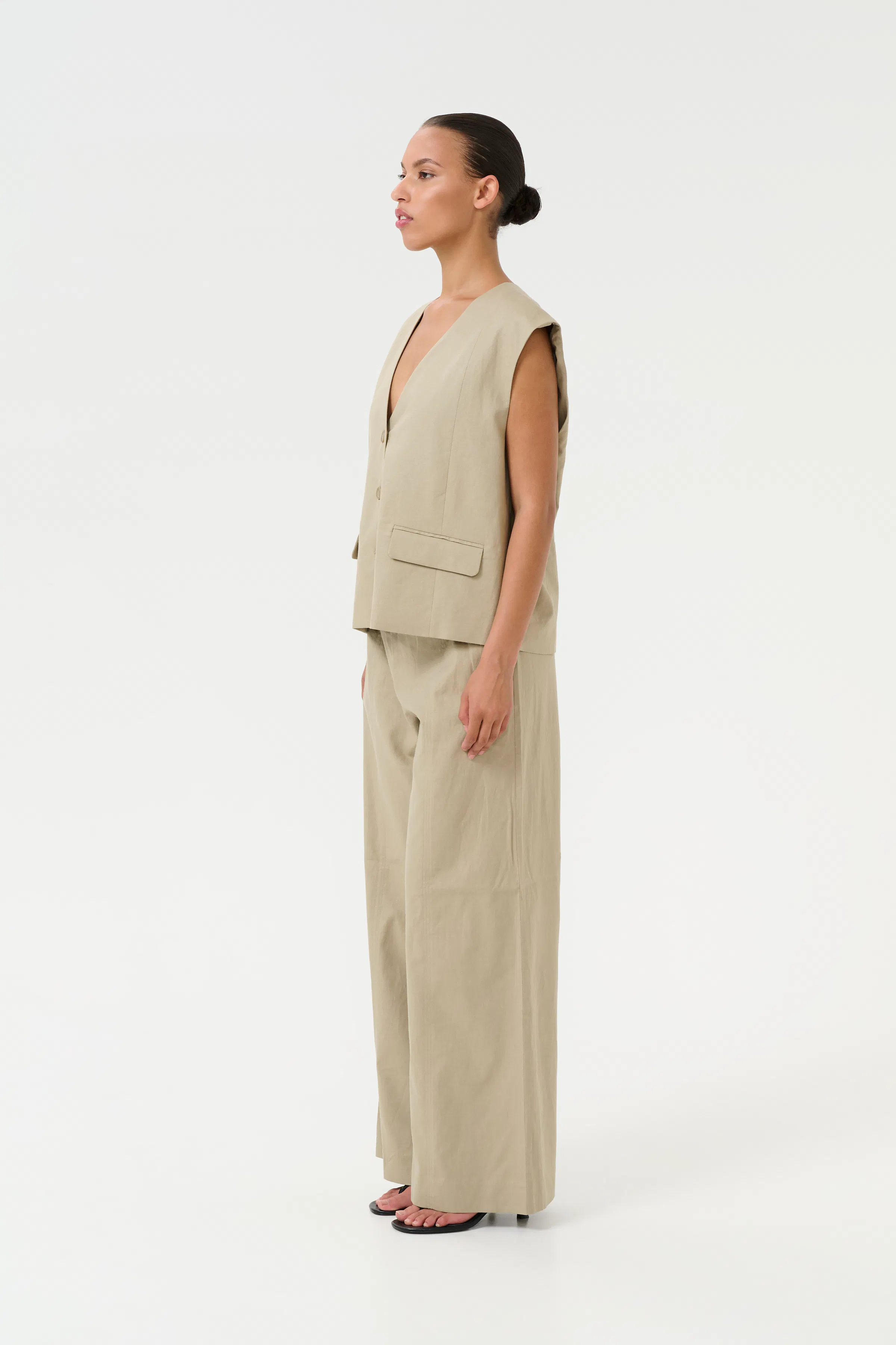 GZizza Byxor LOOKBOOK FRONT 10910517-170510