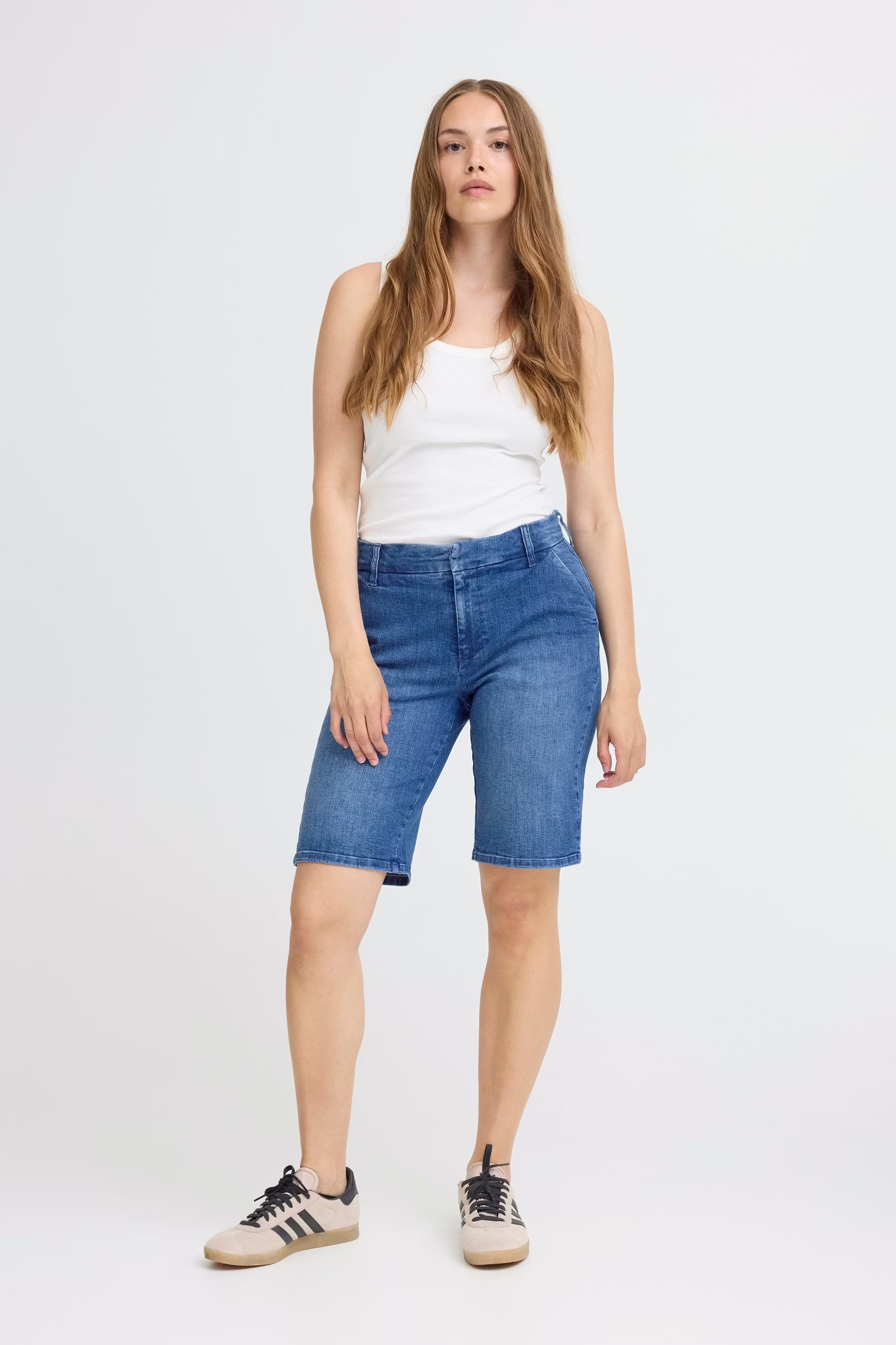 PZKATJA Shorts LOOKBOOK FRONT 50209042-200005