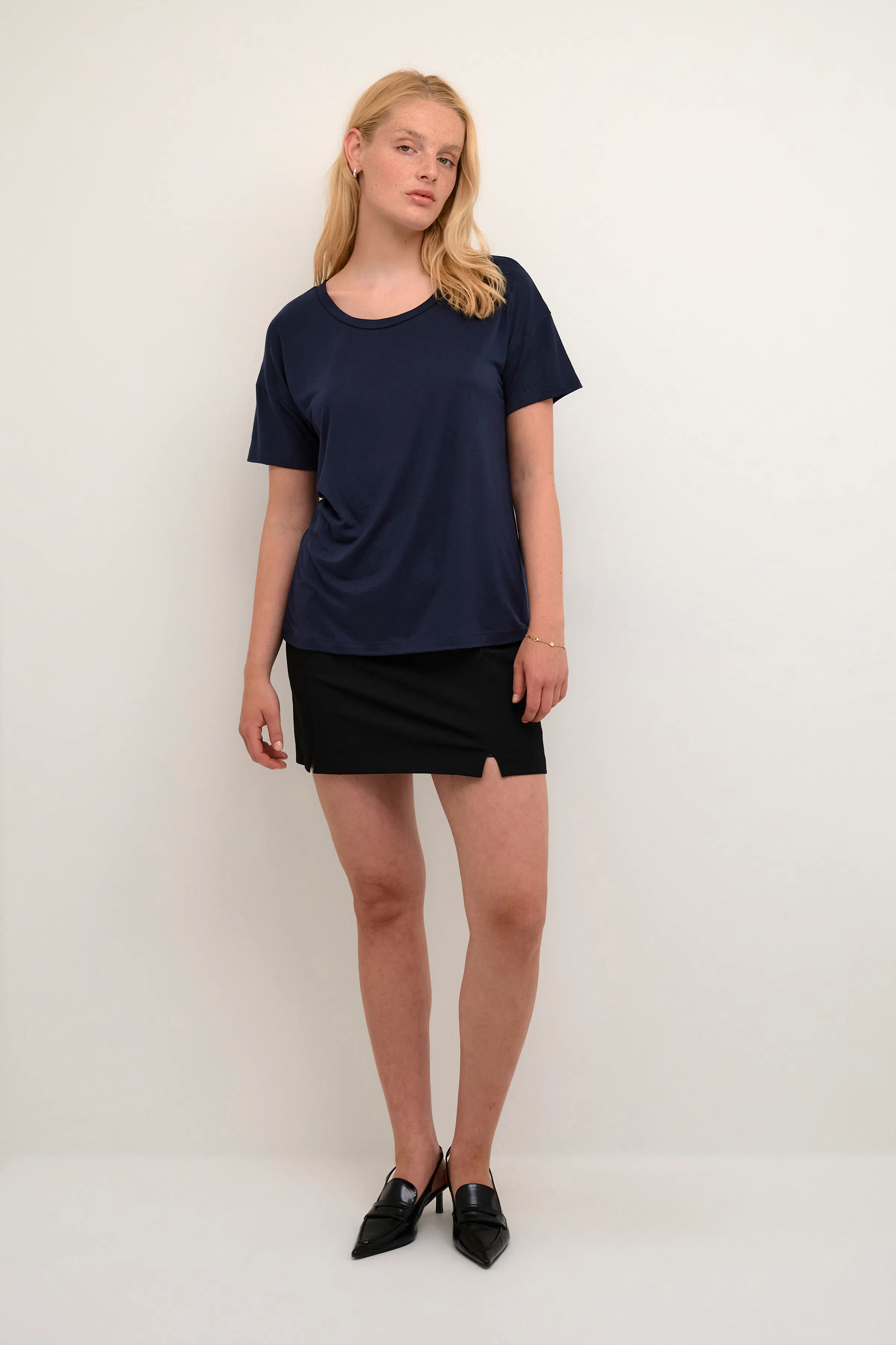 BessKB T-shirt LOOKBOOK FRONT 10103332-193924