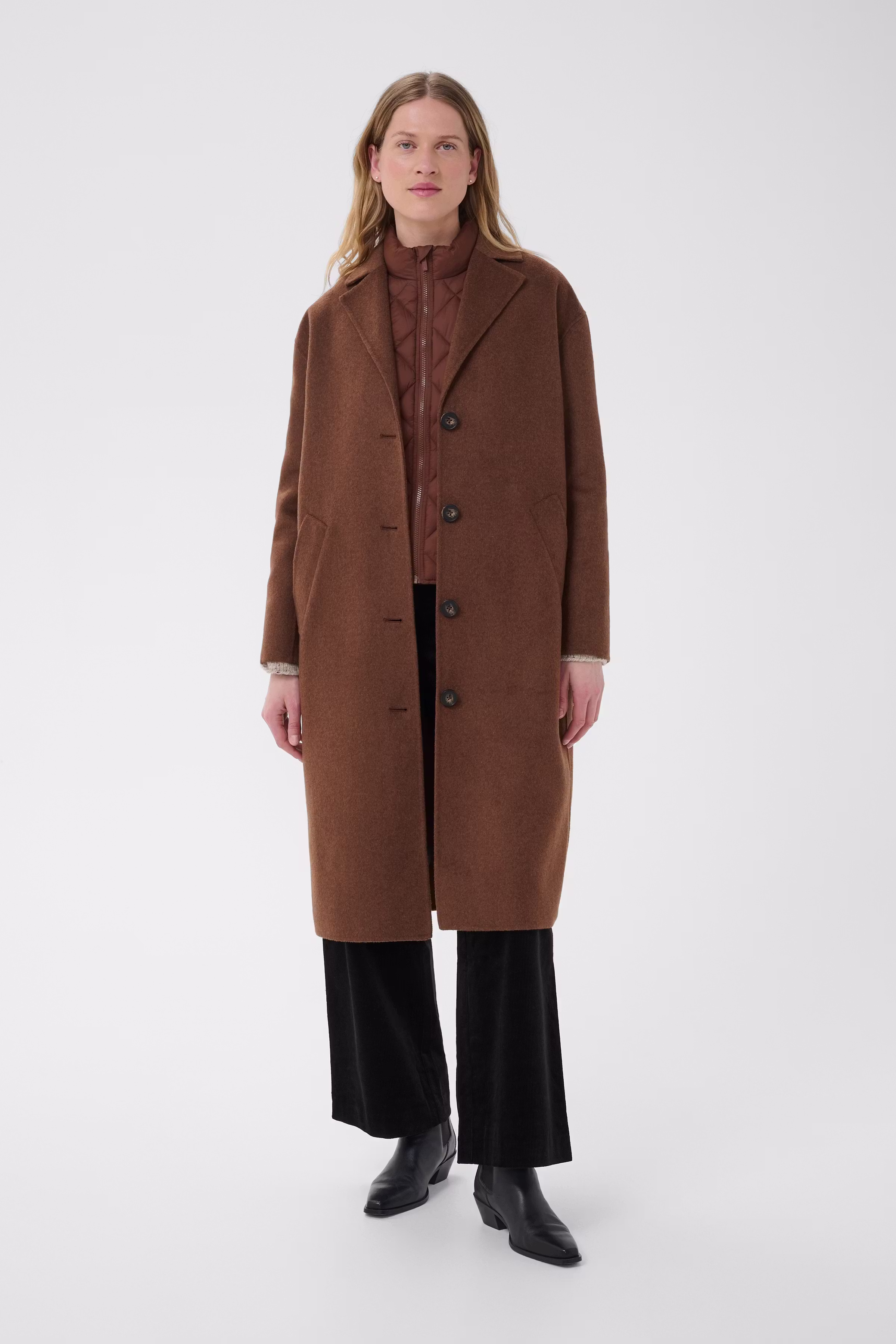 LorelaianaPW Mantel LOOKBOOK FRONT 30310641-1912231