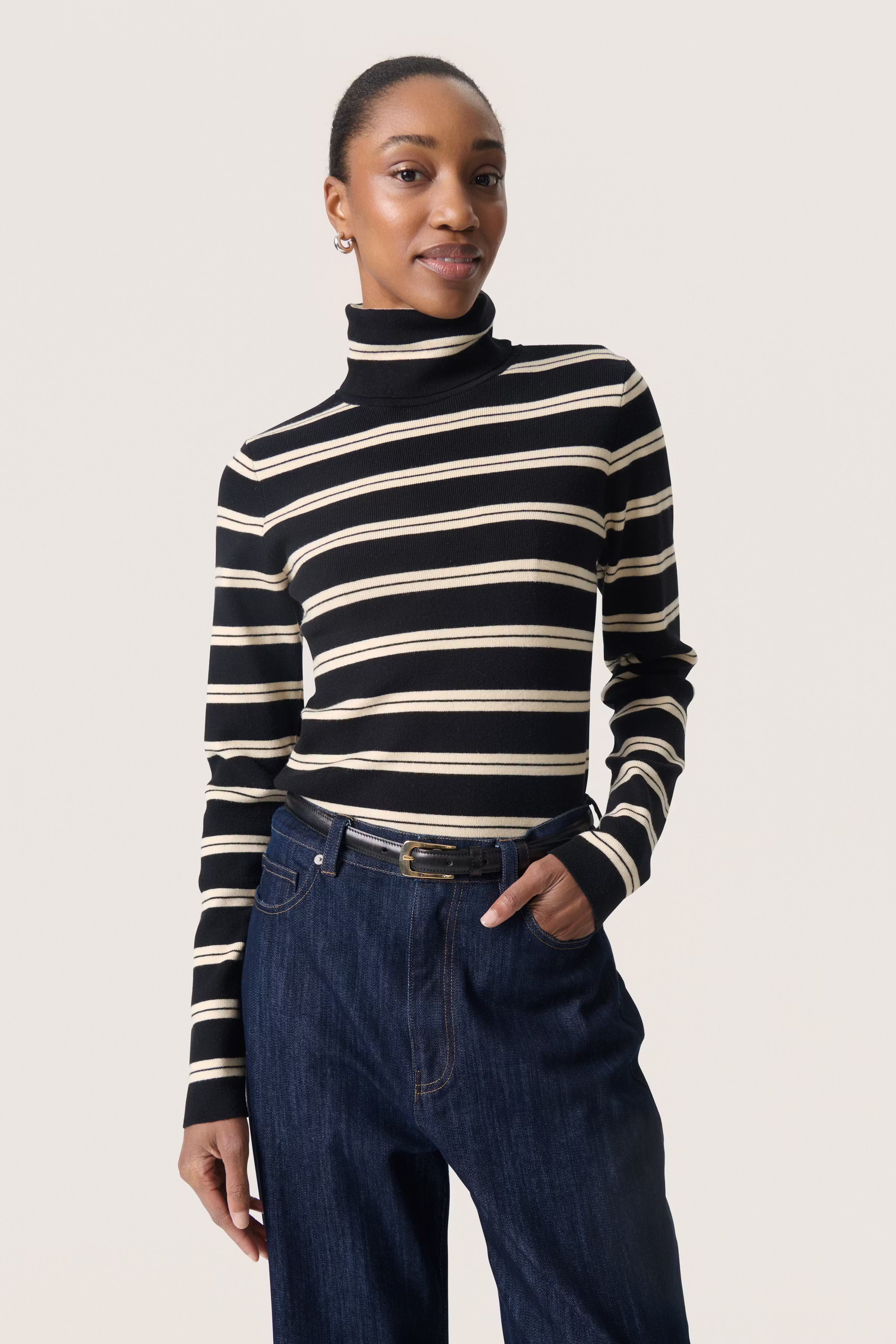 SLSpina Pullover LOOKBOOK FRONT 30407690-304129