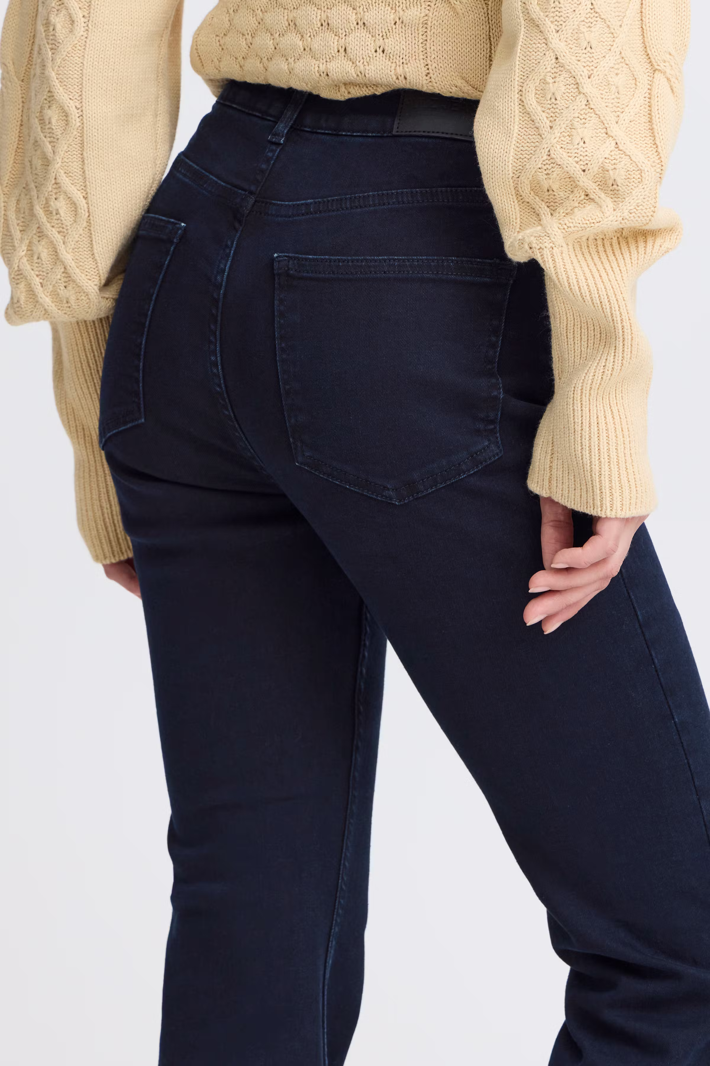 PZBECCA UHW Bootcut Leg LOOKBOOK DETAIL 50207285-201334