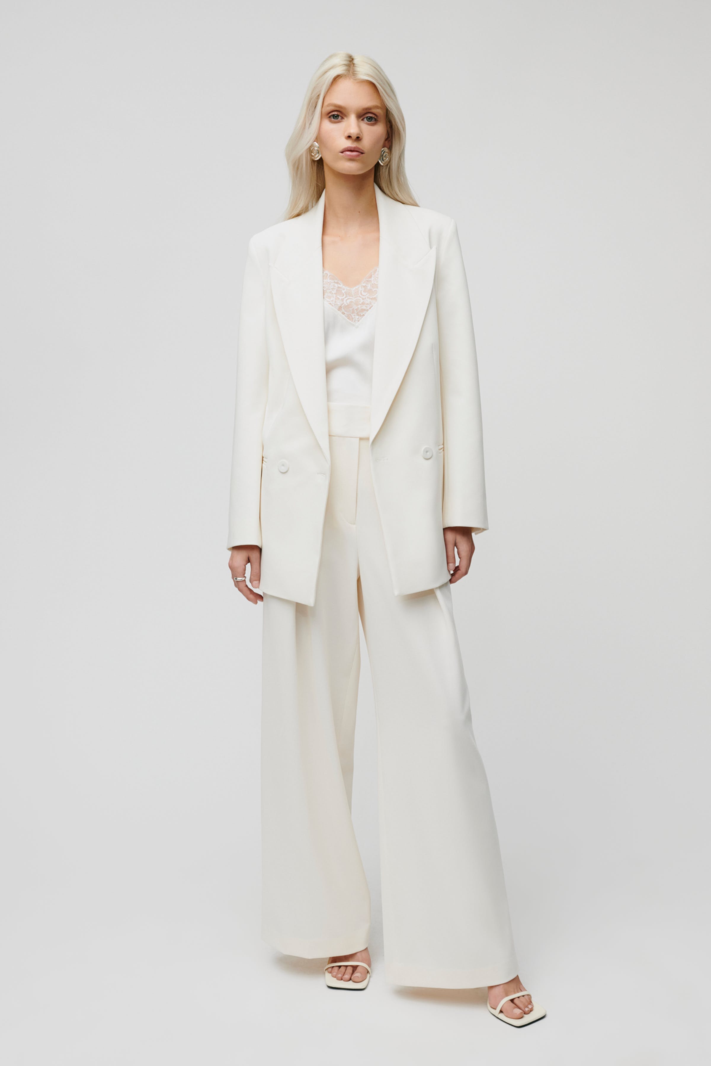 JIL Blazer LOOKBOOK FRONT 30600263-WH011