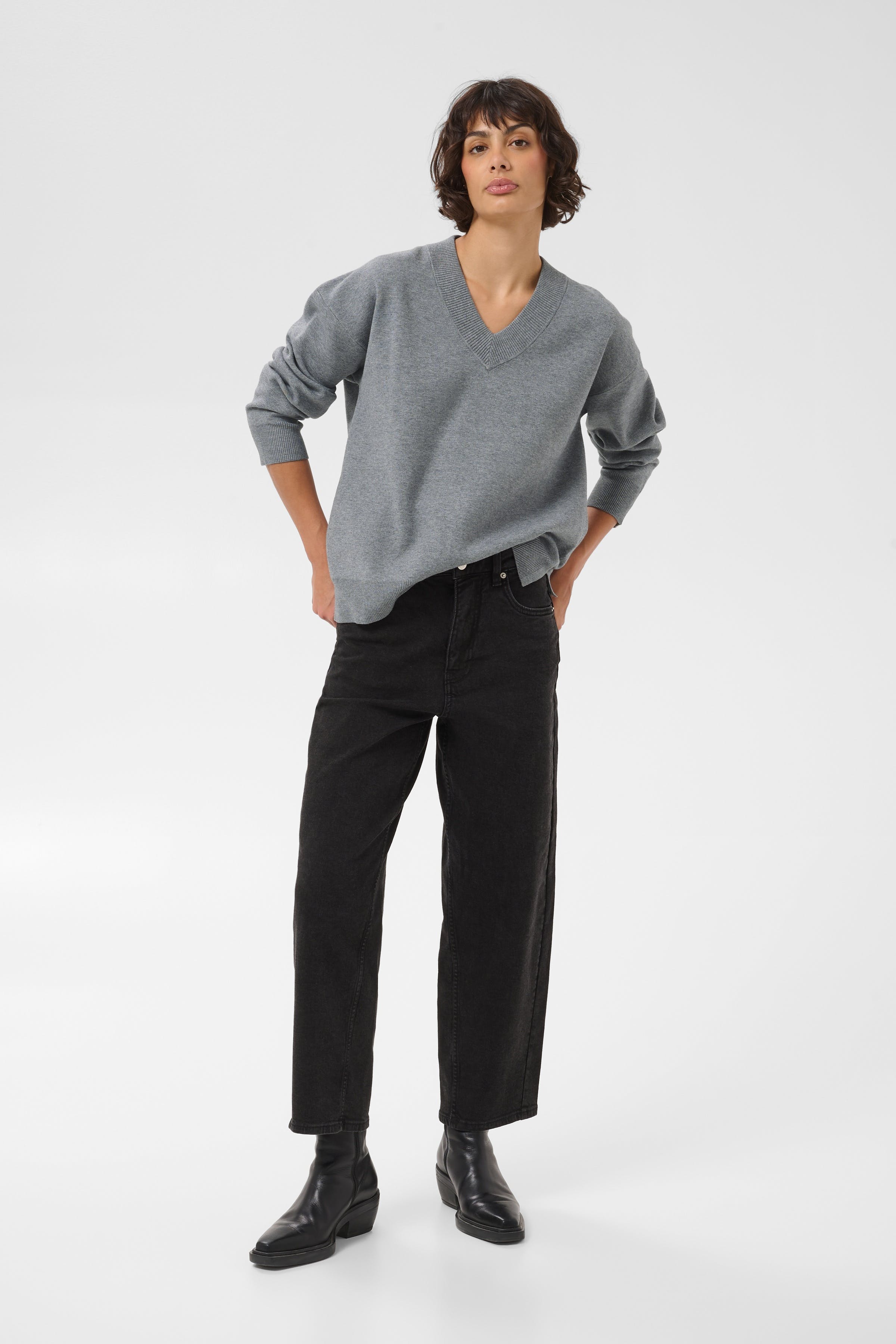 ChantallyPW Pullover LOOKBOOK FRONT 30310916-1802011