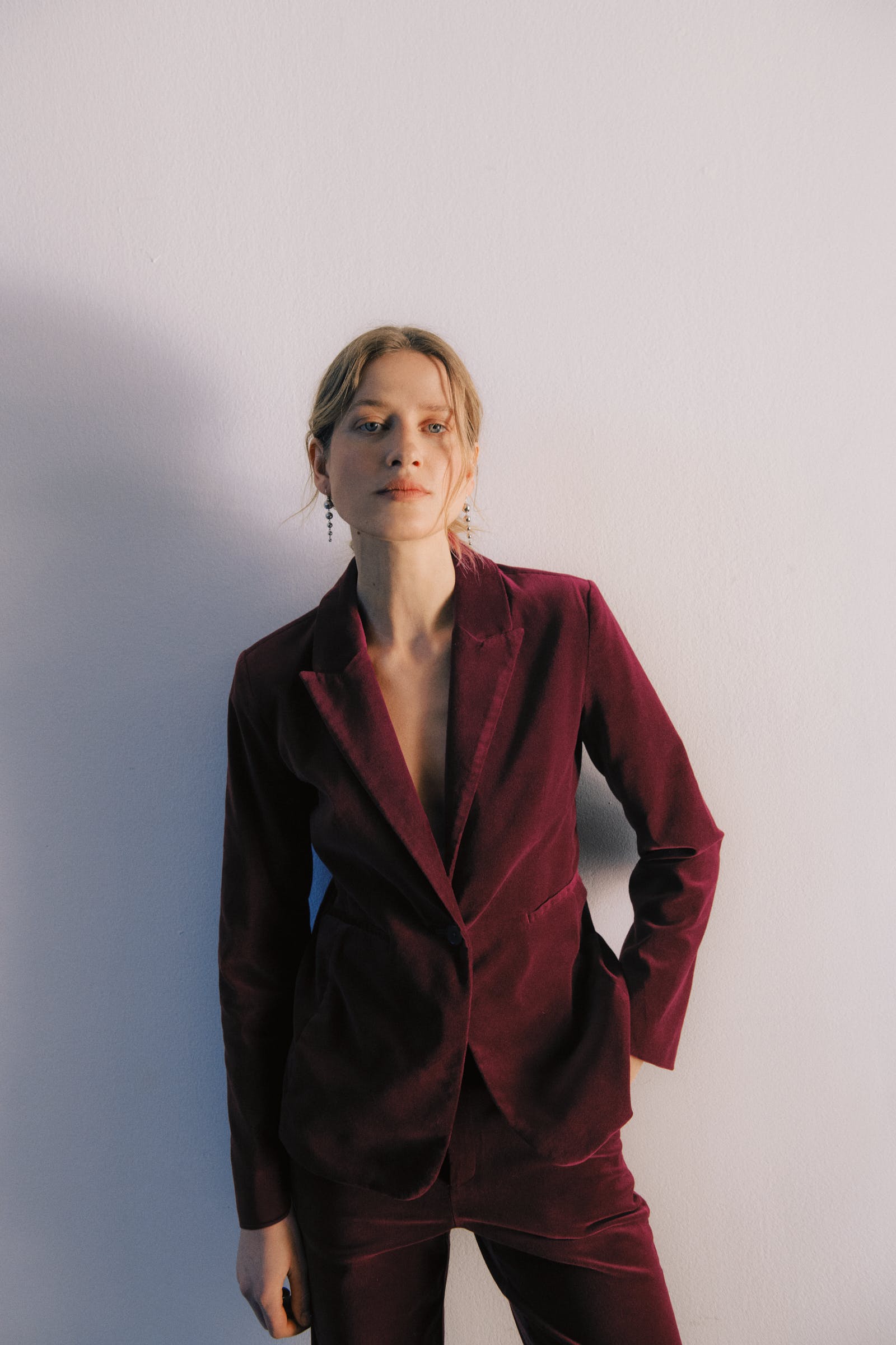 DahliaPW Blazer LOCATION NONE 30310925-191650
