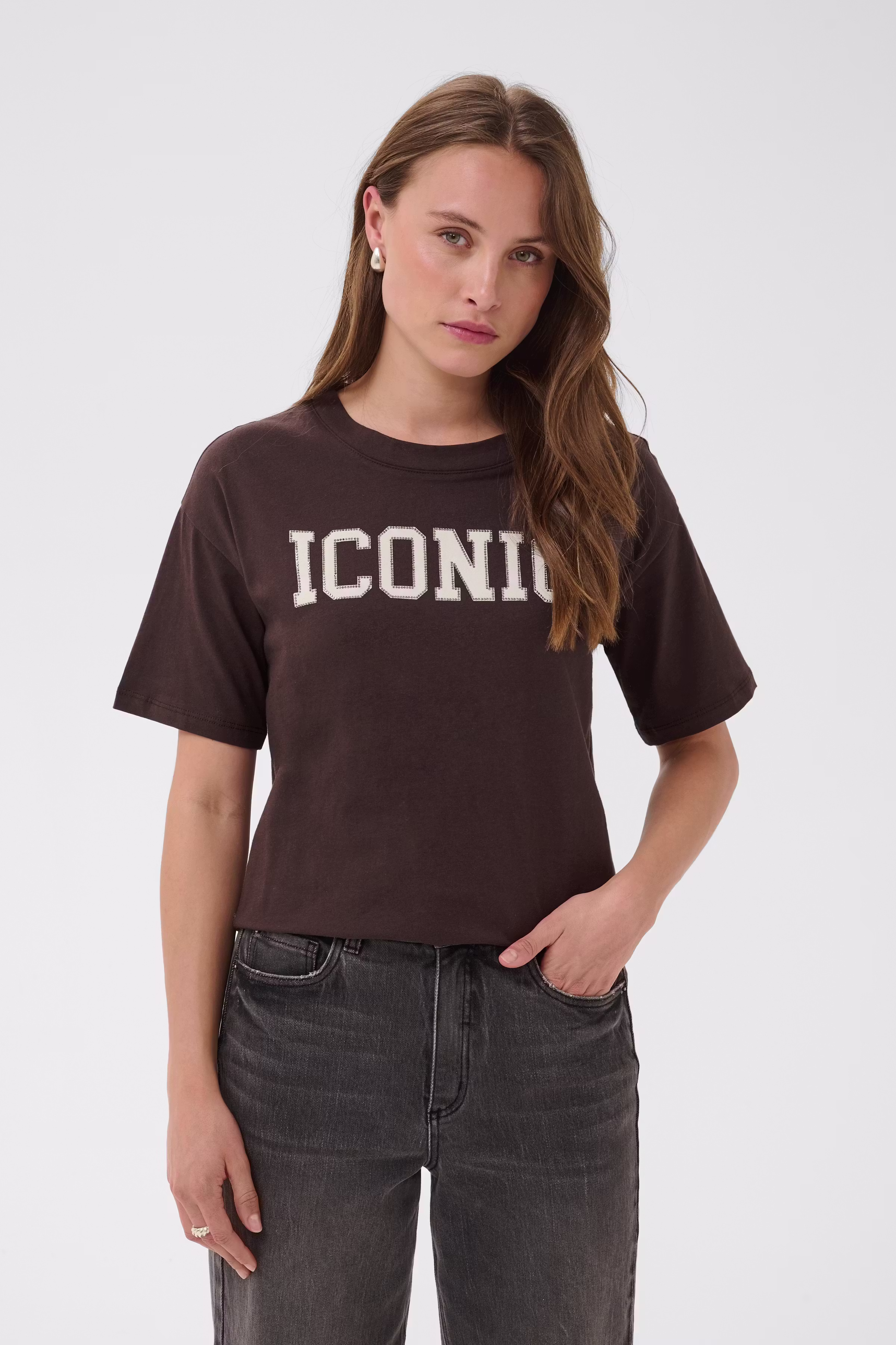 KAalba T-shirt LOOKBOOK FRONT 10511887-190915