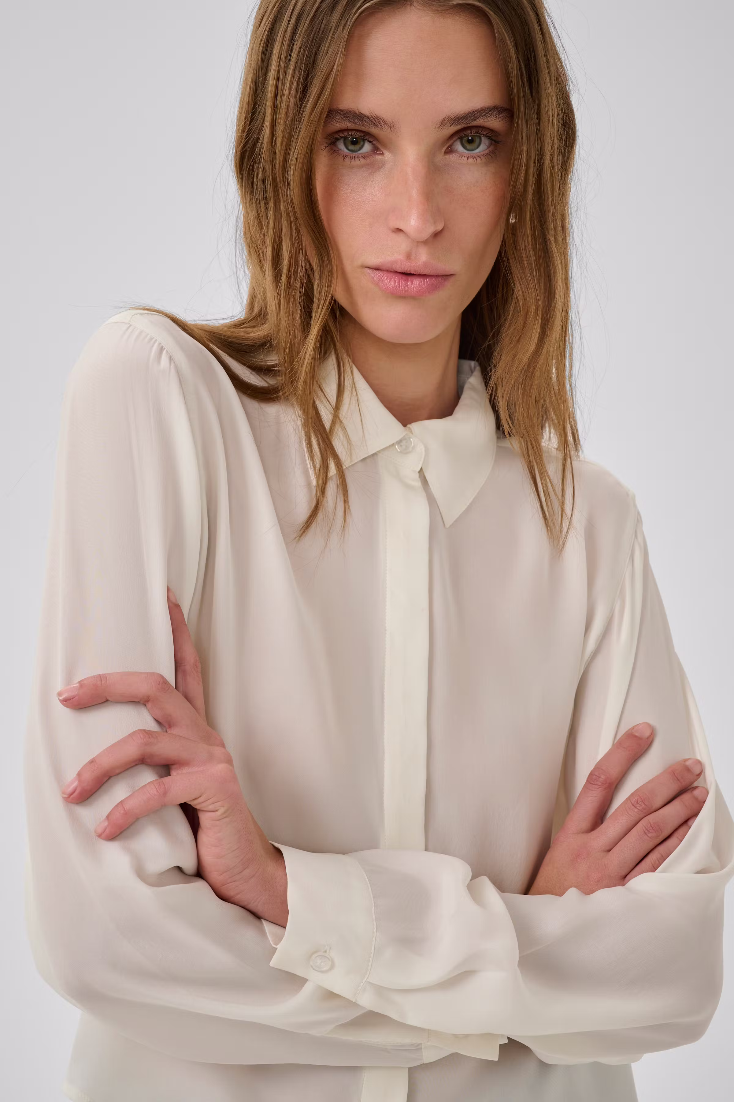 MWSilk Shirt in 100% silk LOOKBOOK DETAIL 10705353-110602