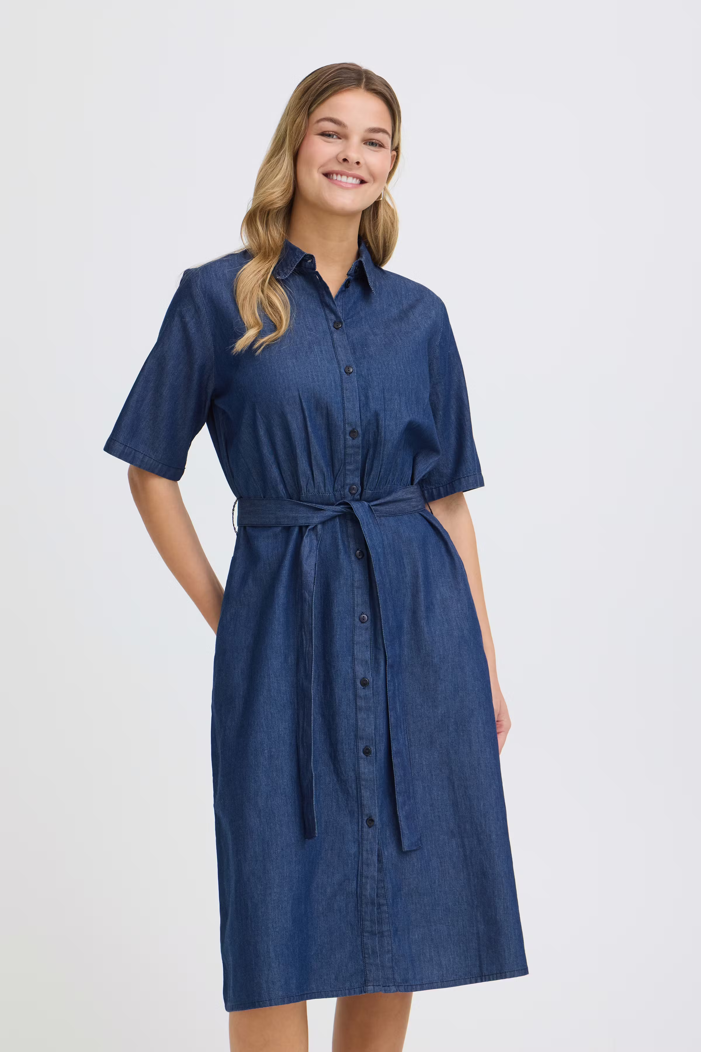 FRLARISSA Kjole LOOKBOOK FRONT 20617815-900006108