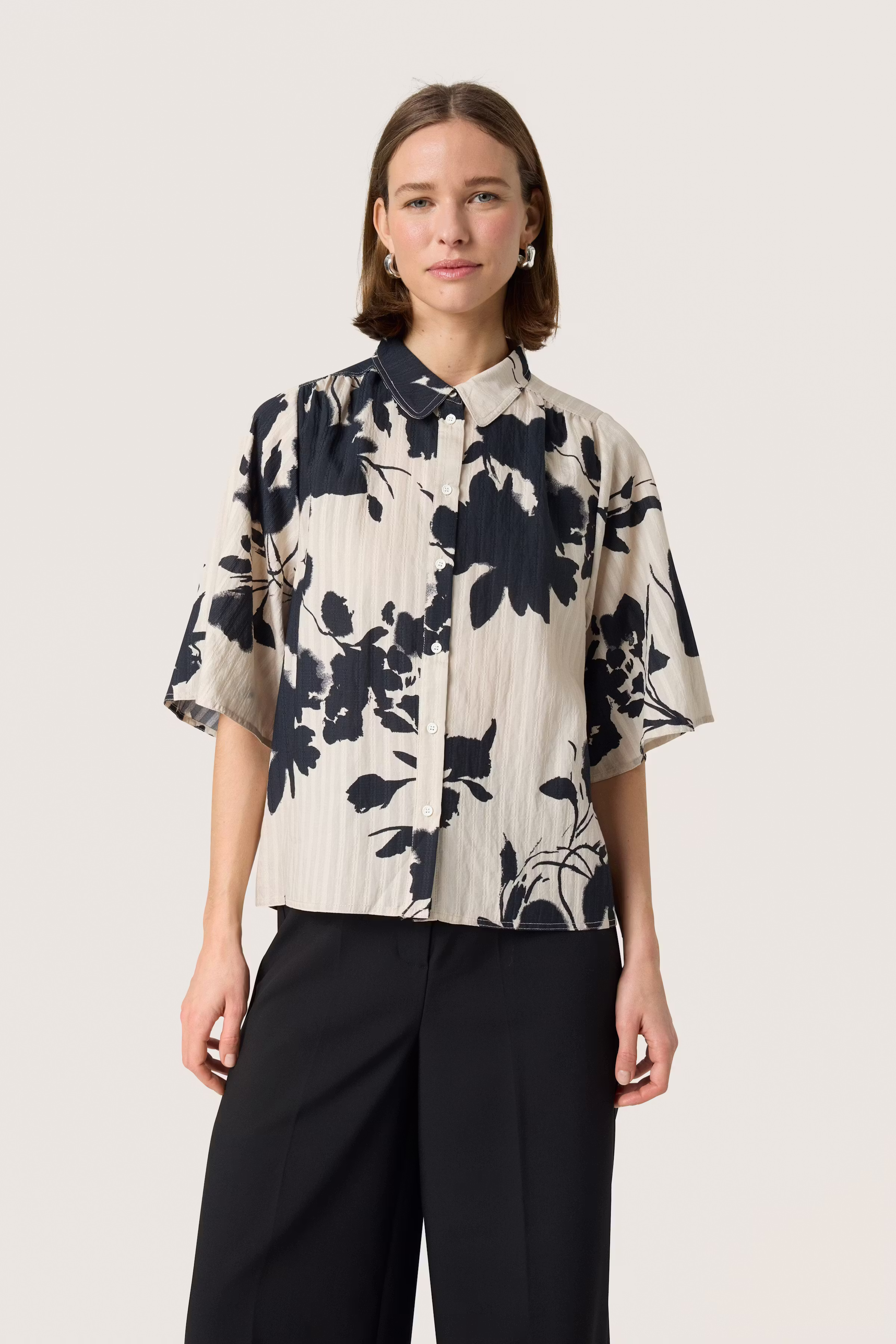 SLDaria Shirt LOOKBOOK FRONT 30408435-303944