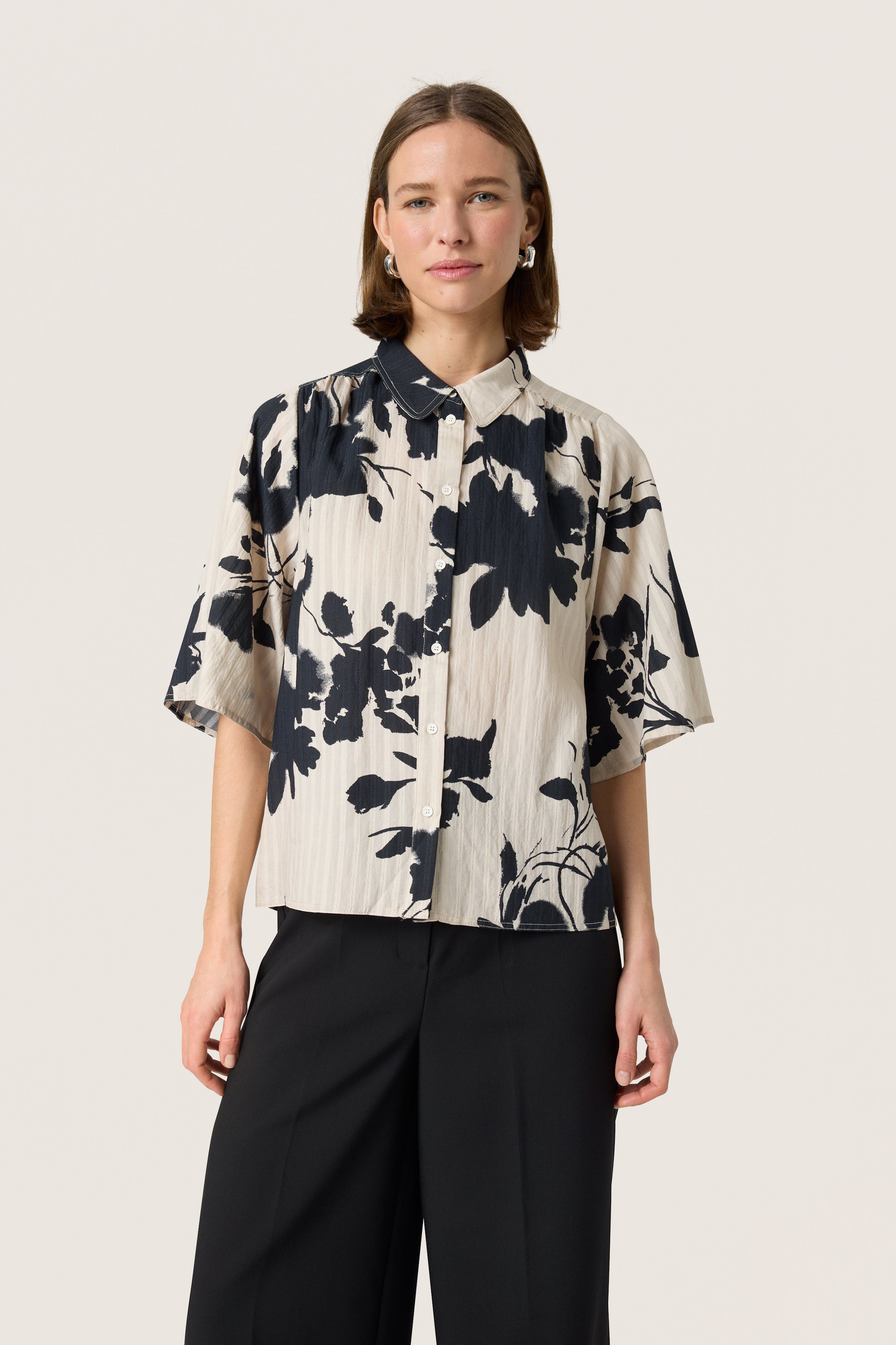 SLDaria Shirt LOOKBOOK FRONT 30408435-303944